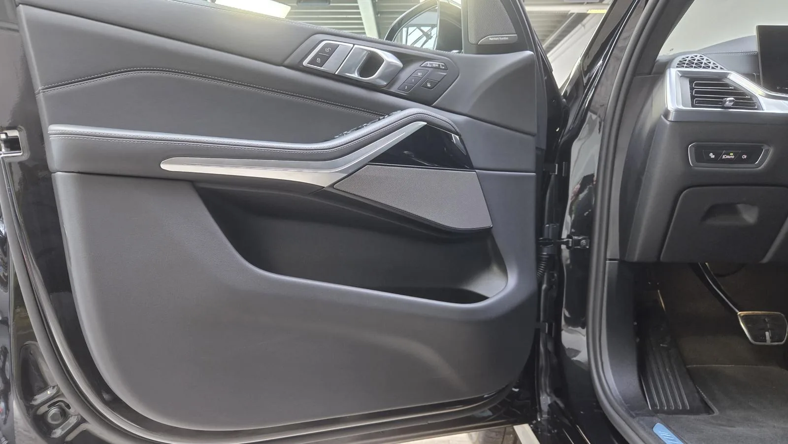 2025 BMW X7 40d M Sport Pro, 17/30