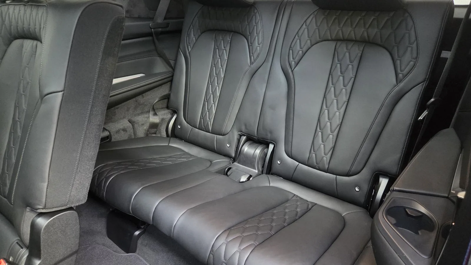 2025 BMW X7 40d M Sport Pro, 22/30