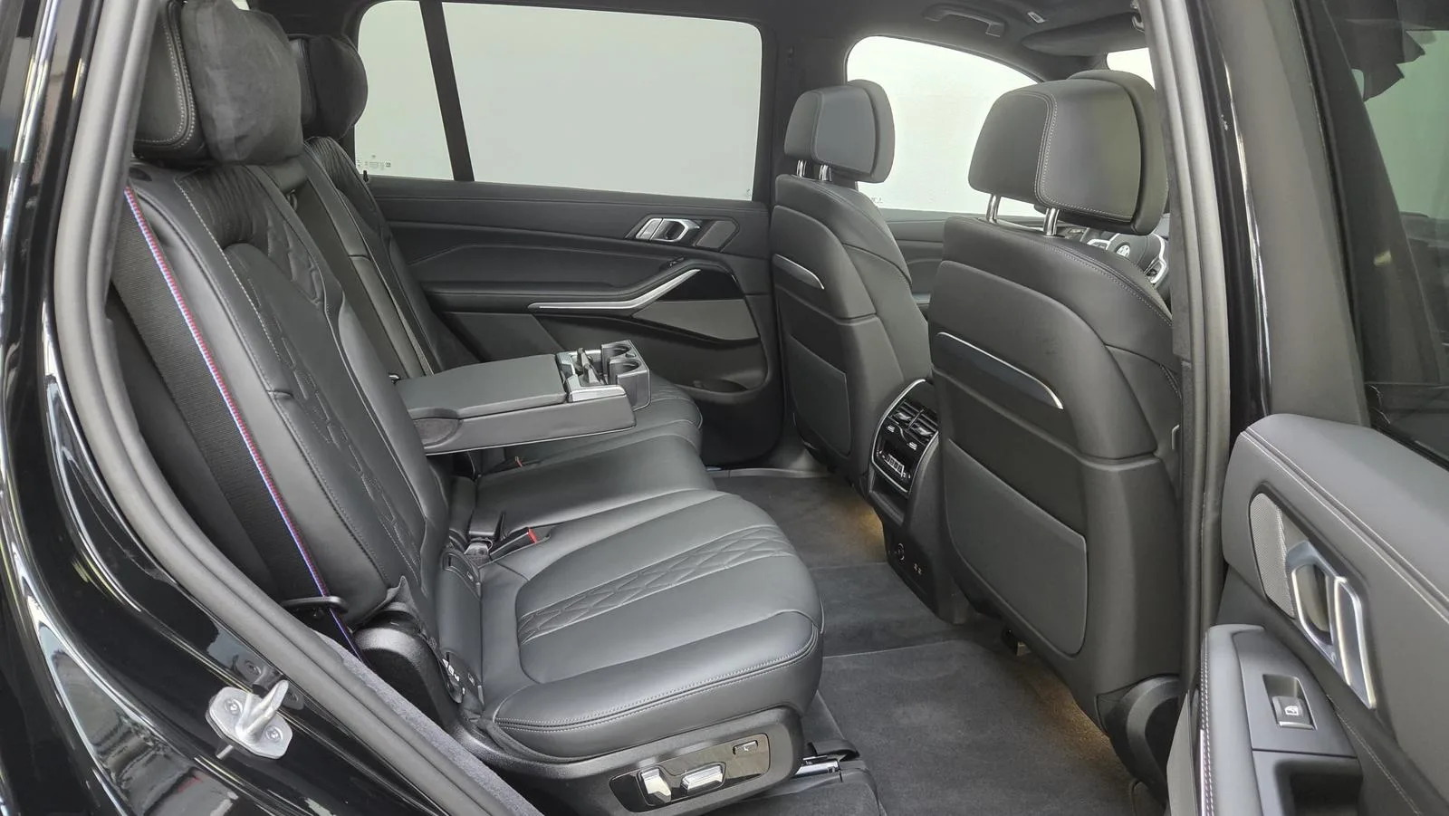 2025 BMW X7 40d M Sport Pro, 29/30