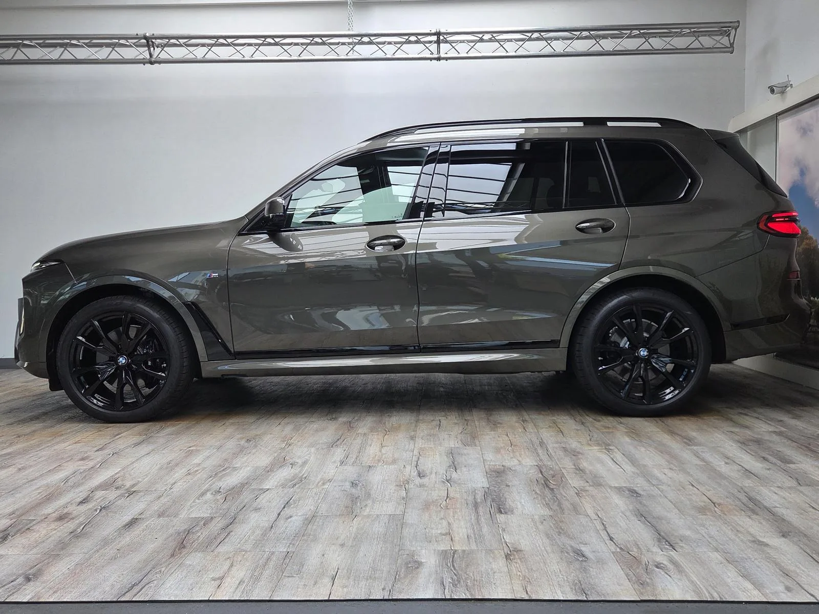 2025 BMW X7 40d M Sport Pro, 3/30