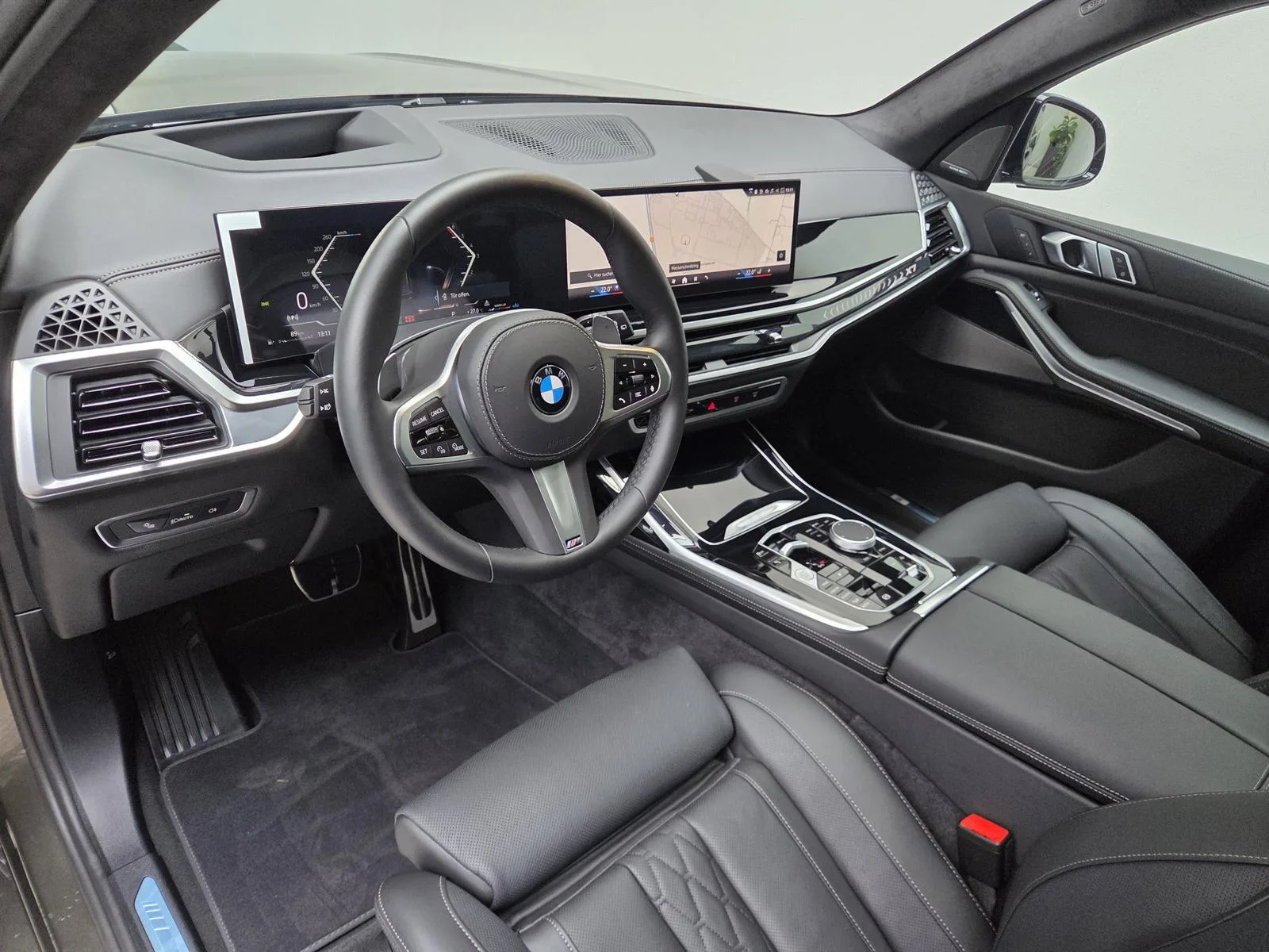 2025 BMW X7 40d M Sport Pro, 8/30