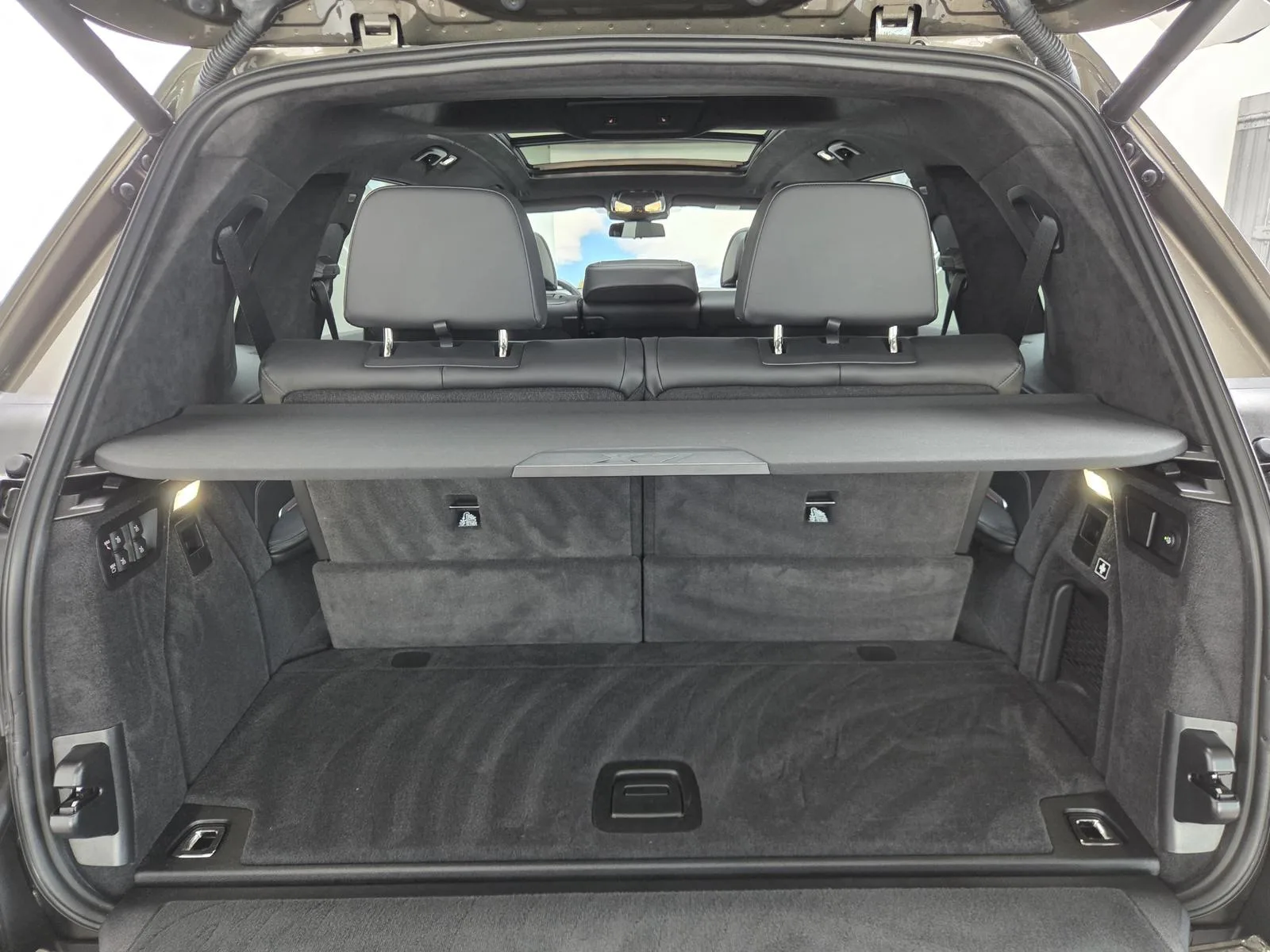 2025 BMW X7 40d M Sport Pro, 23/30