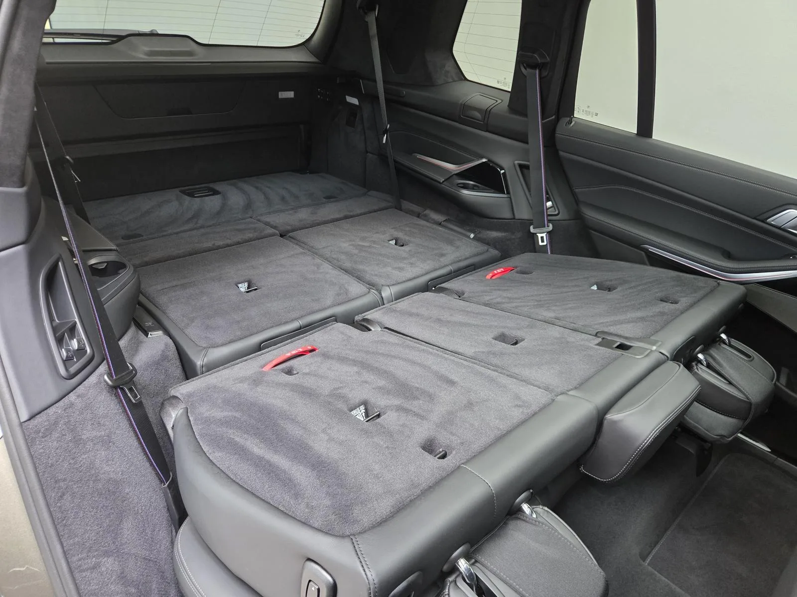 2025 BMW X7 40d M Sport Pro, 29/30