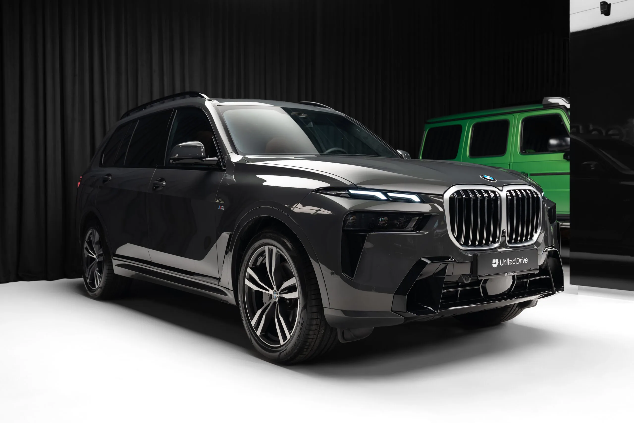 2025 BMW X7 40d M Sport Pro, 3/30