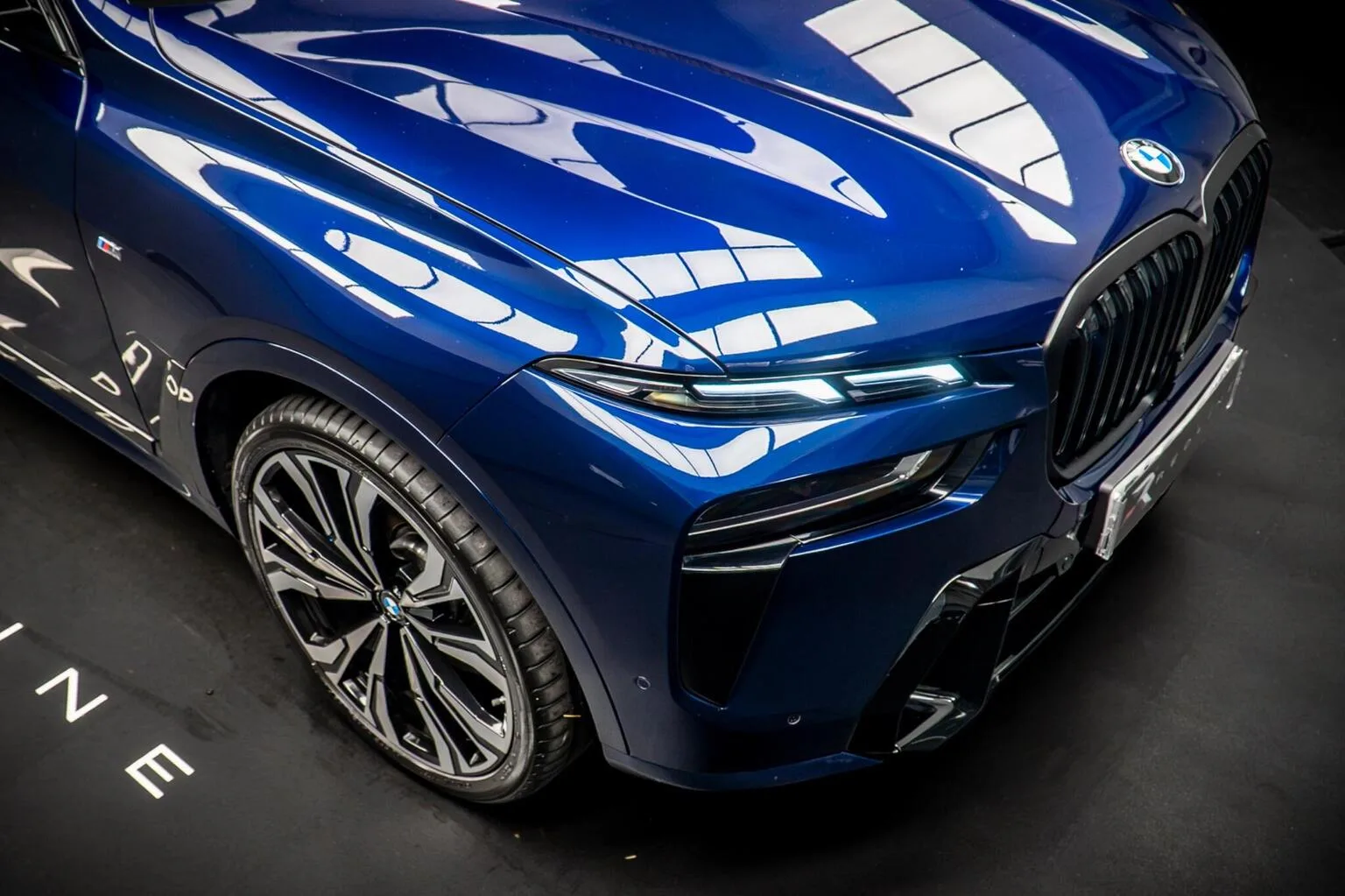 2025 BMW X7 40i M Sport, 10/30