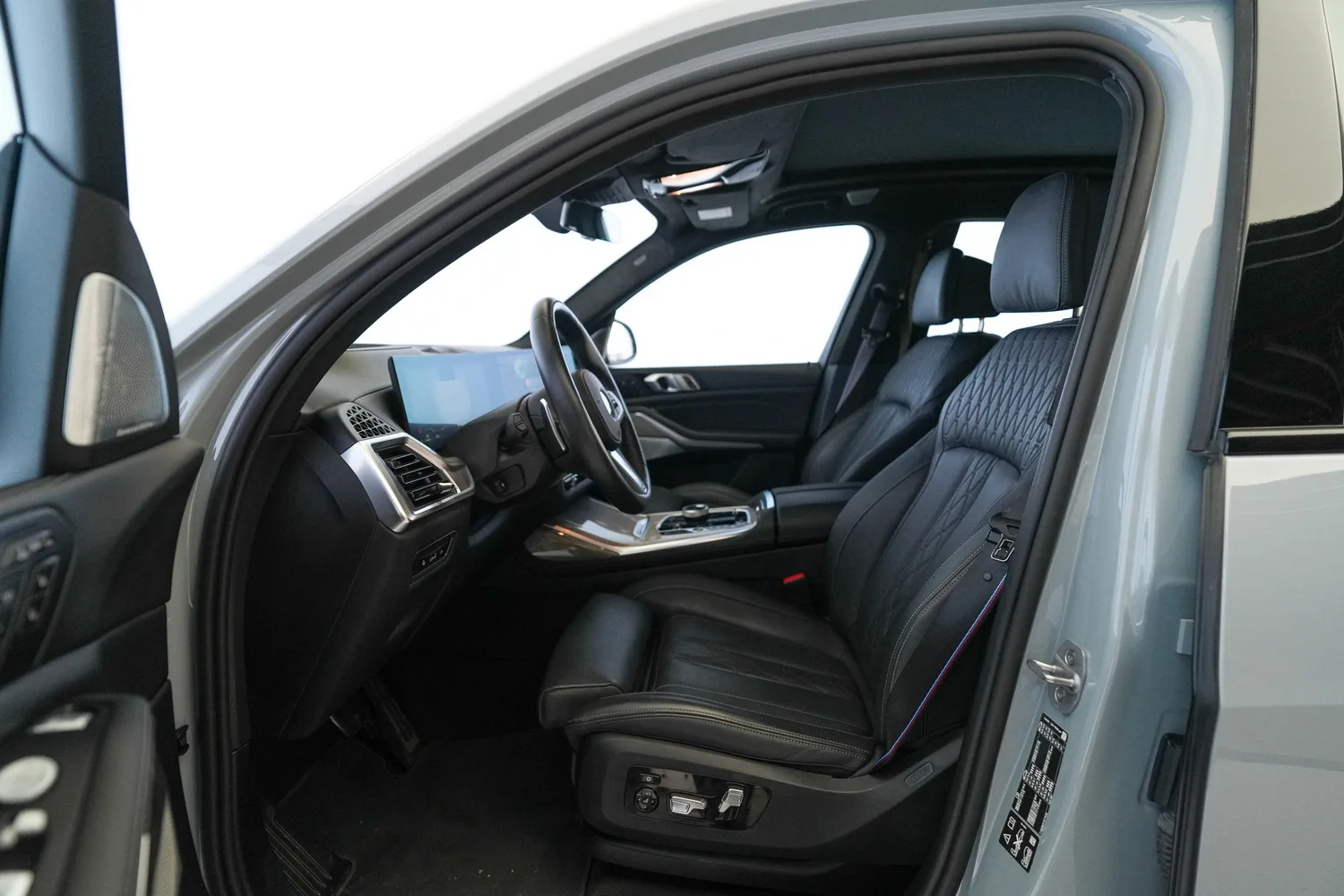 2025 BMW X7 xDrive40i, 7/19
