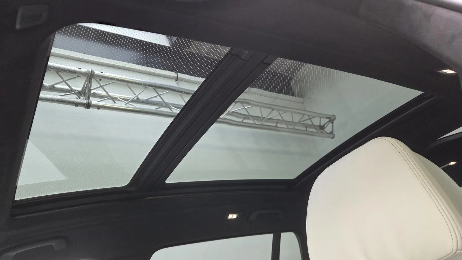 2025 BMW X7 M60i, 16/30