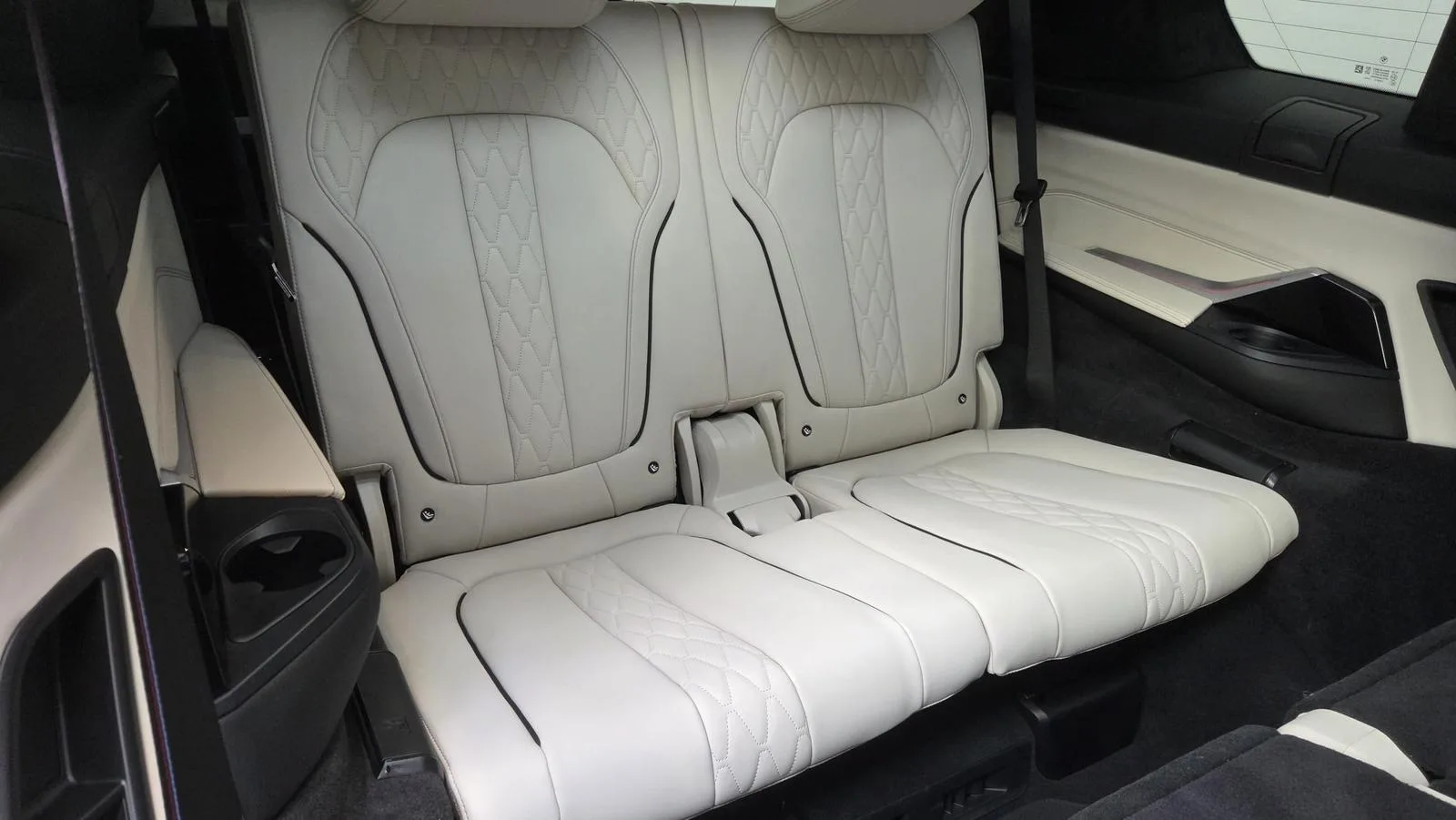 2025 BMW X7 M60i, 27/30