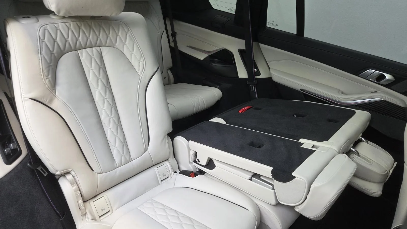 2025 BMW X7 M60i, 30/30