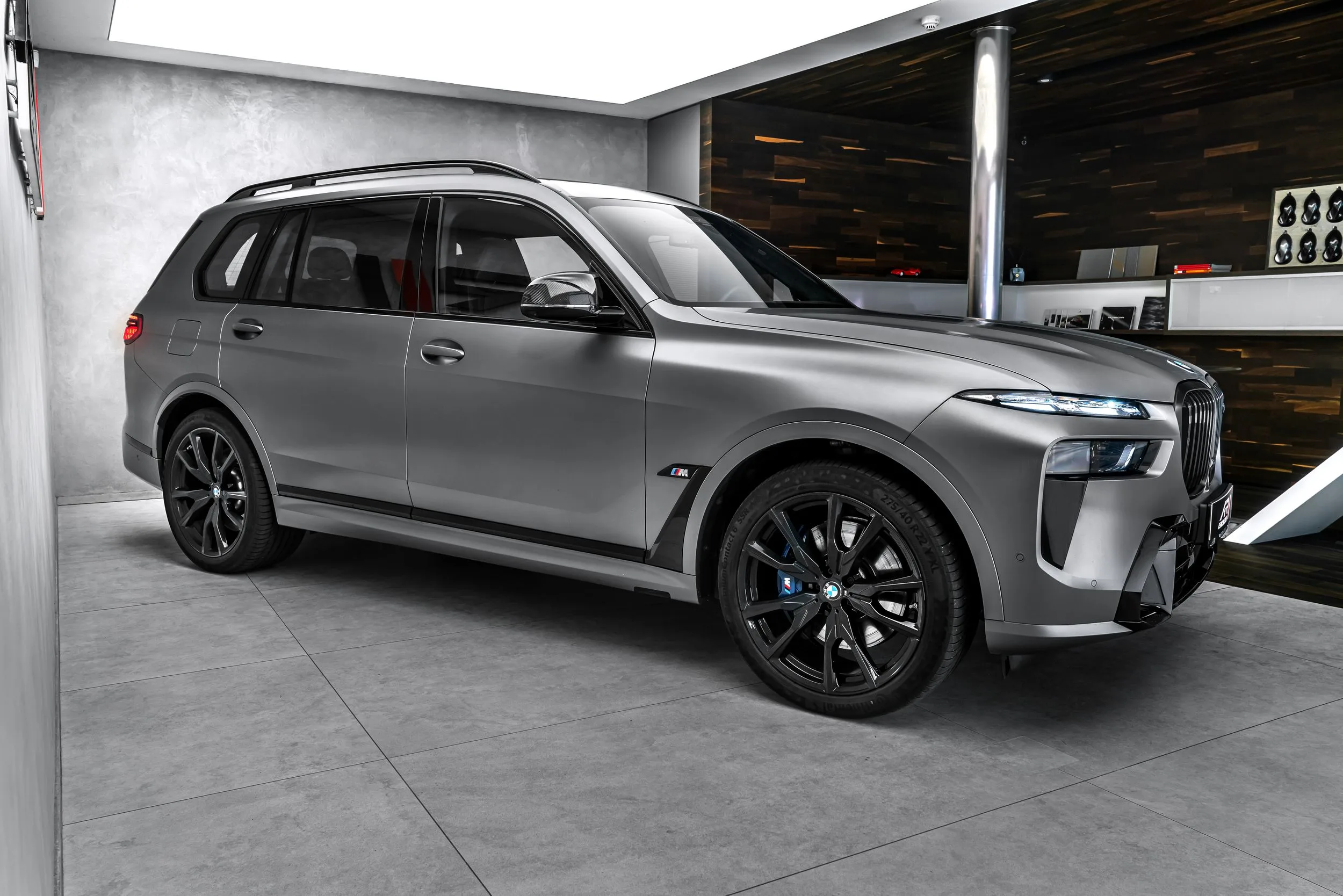 2025 BMW X7 M60i Individual, 4/30