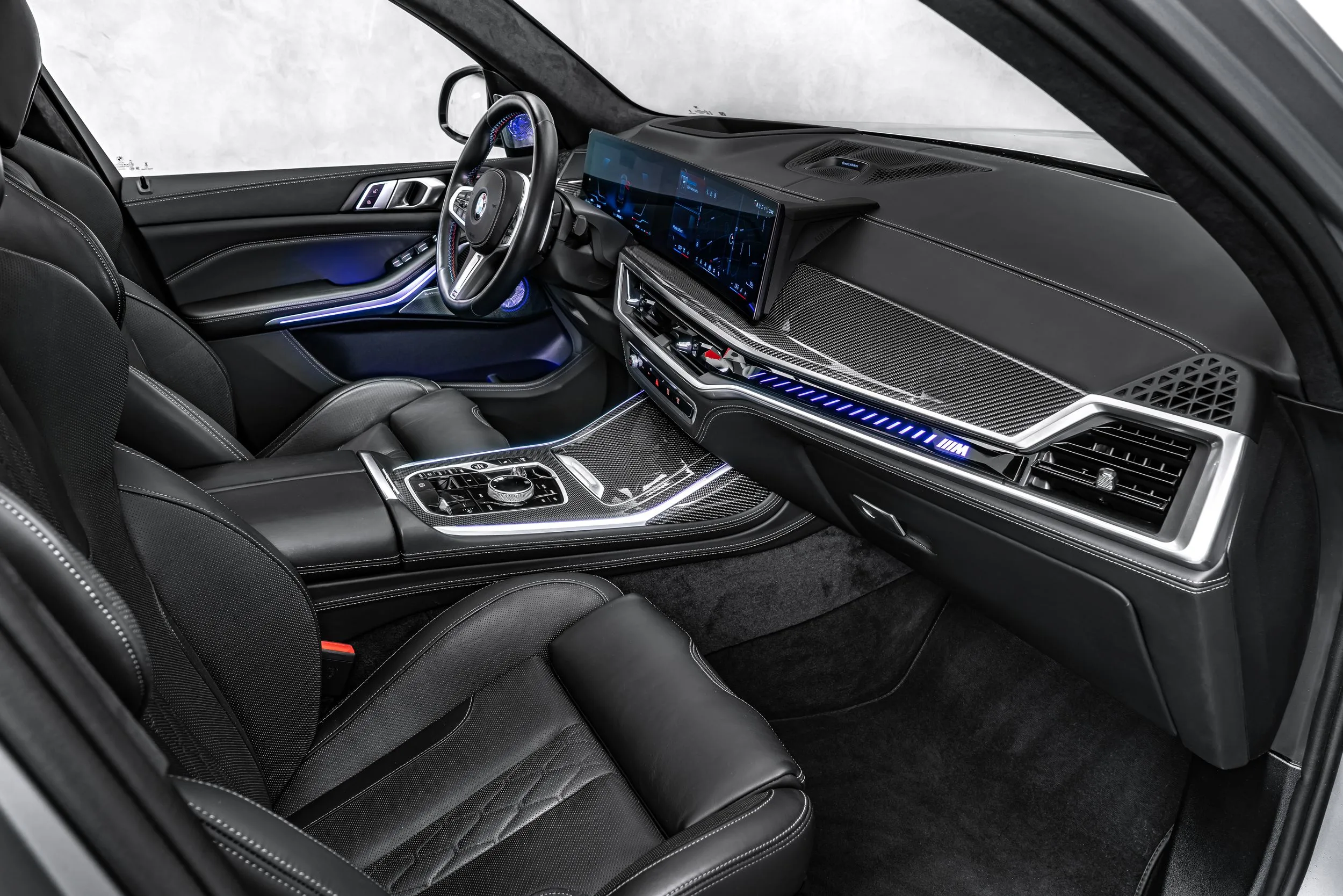 2025 BMW X7 M60i Individual, 15/30