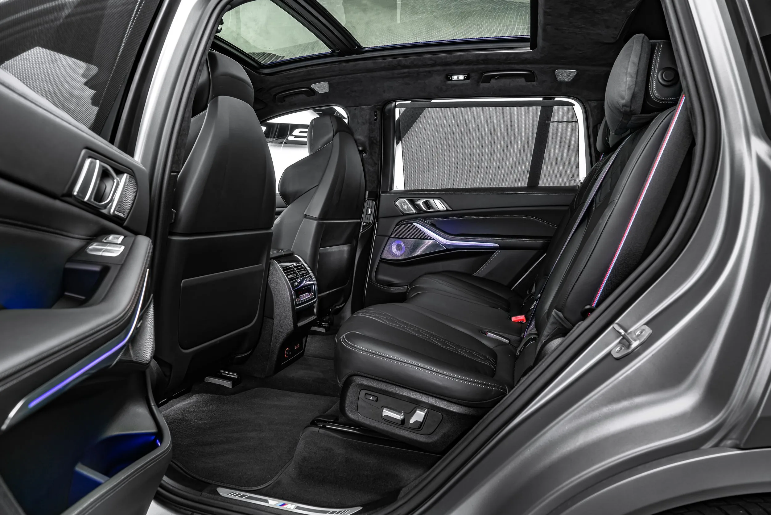2025 BMW X7 M60i Individual, 17/30