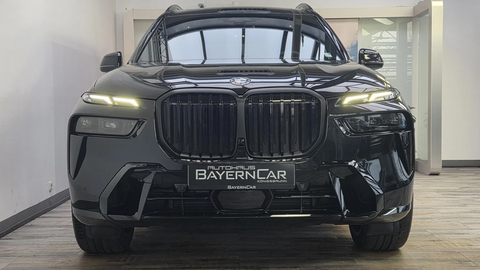 2025 BMW X7 xDrive40d M Sport Pro, 2/30