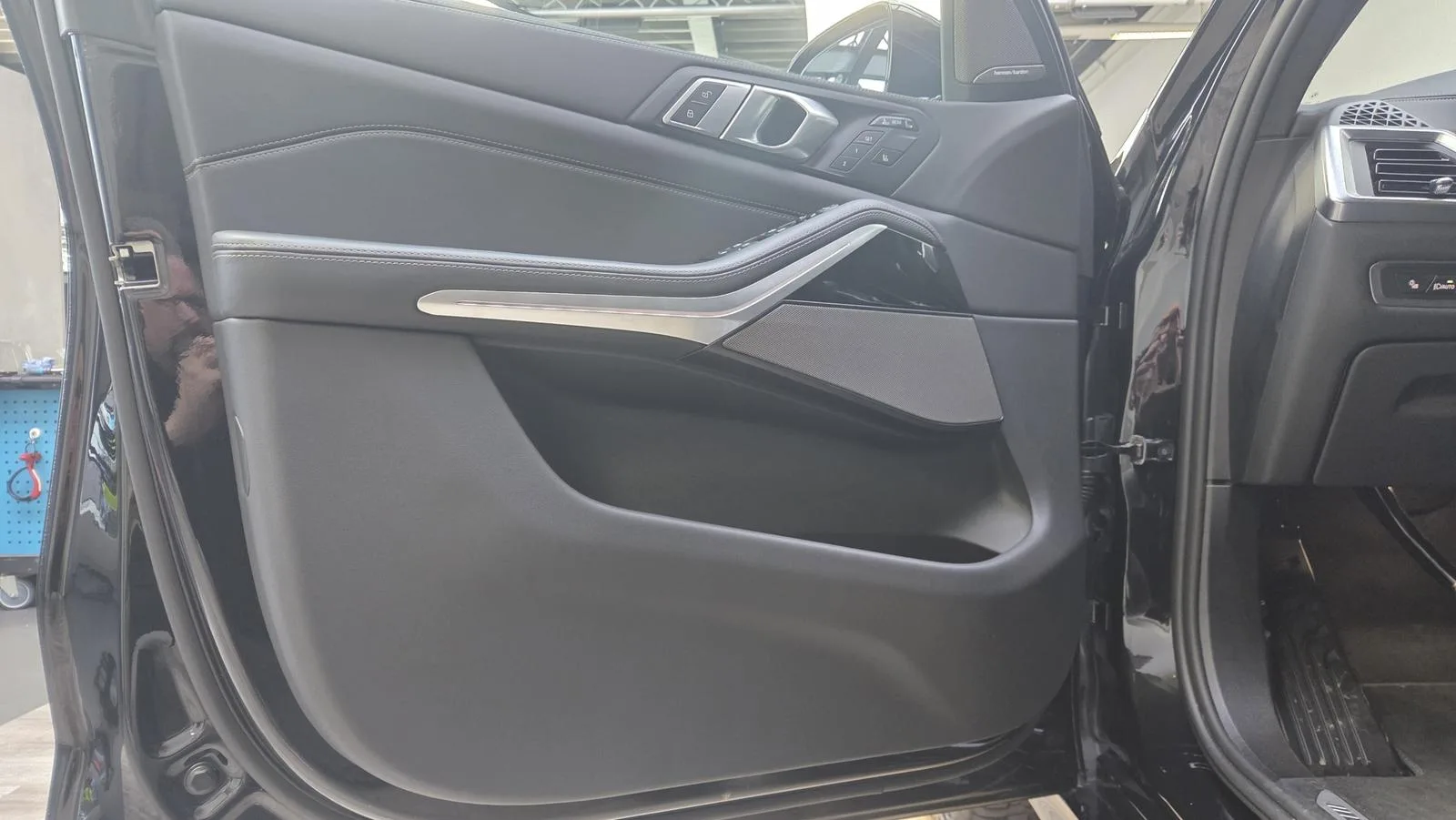 2025 BMW X7 xDrive40d M Sport Pro, 17/30