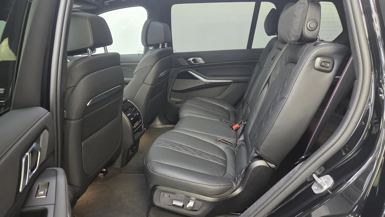 2025 BMW X7 xDrive40d M Sport Pro, 19/30