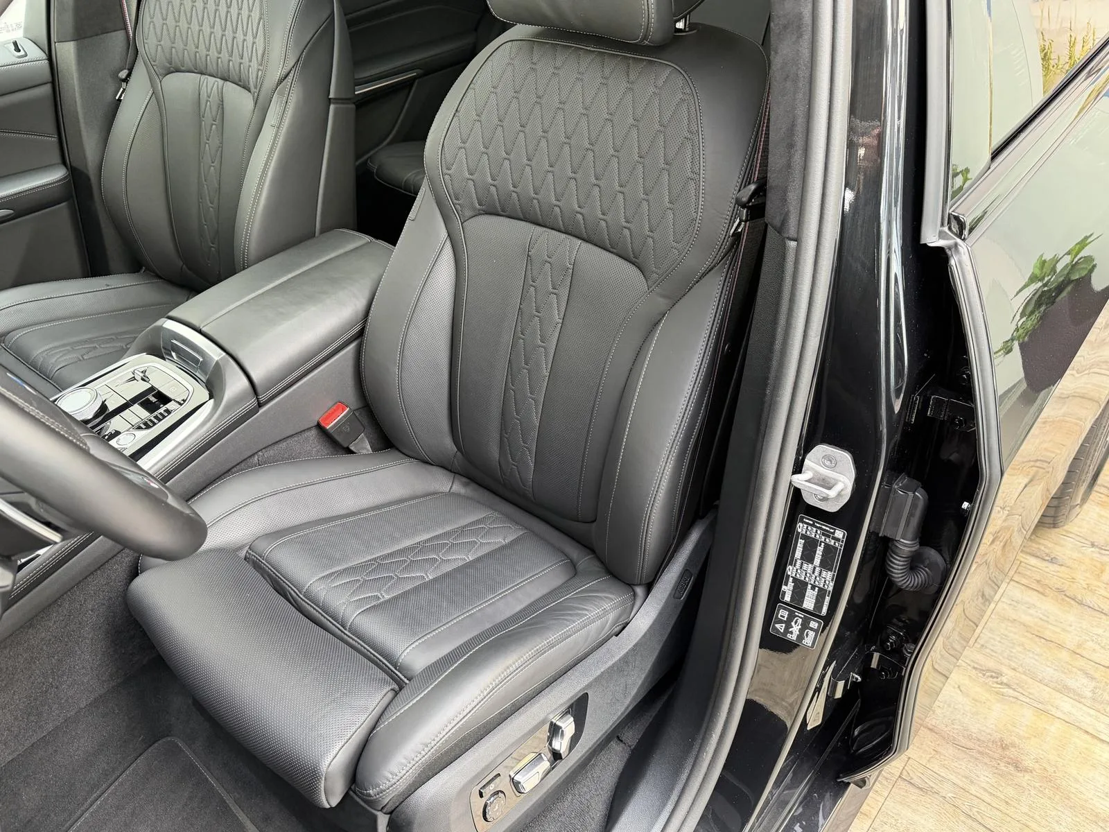 2025 BMW X7 xDrive40i M Sport Pro, 13/30