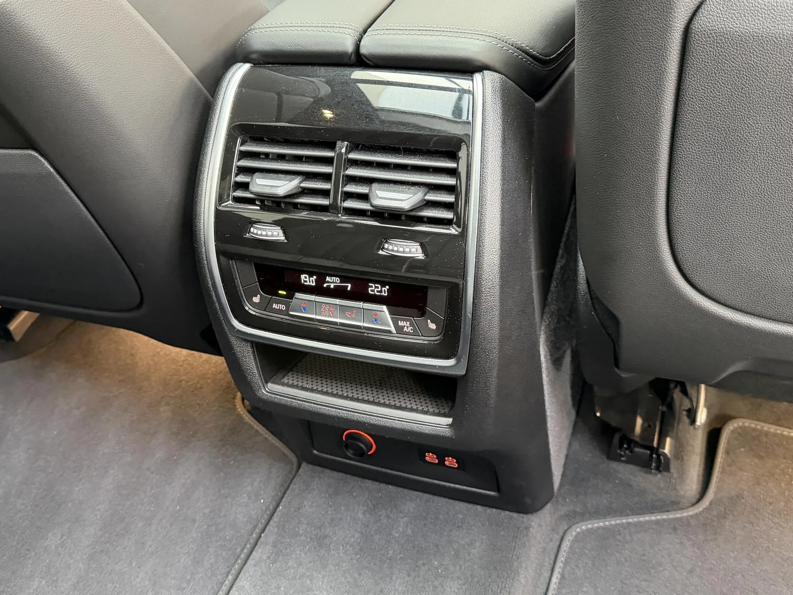 2025 BMW X7 xDrive40i M Sport Pro, 30/30