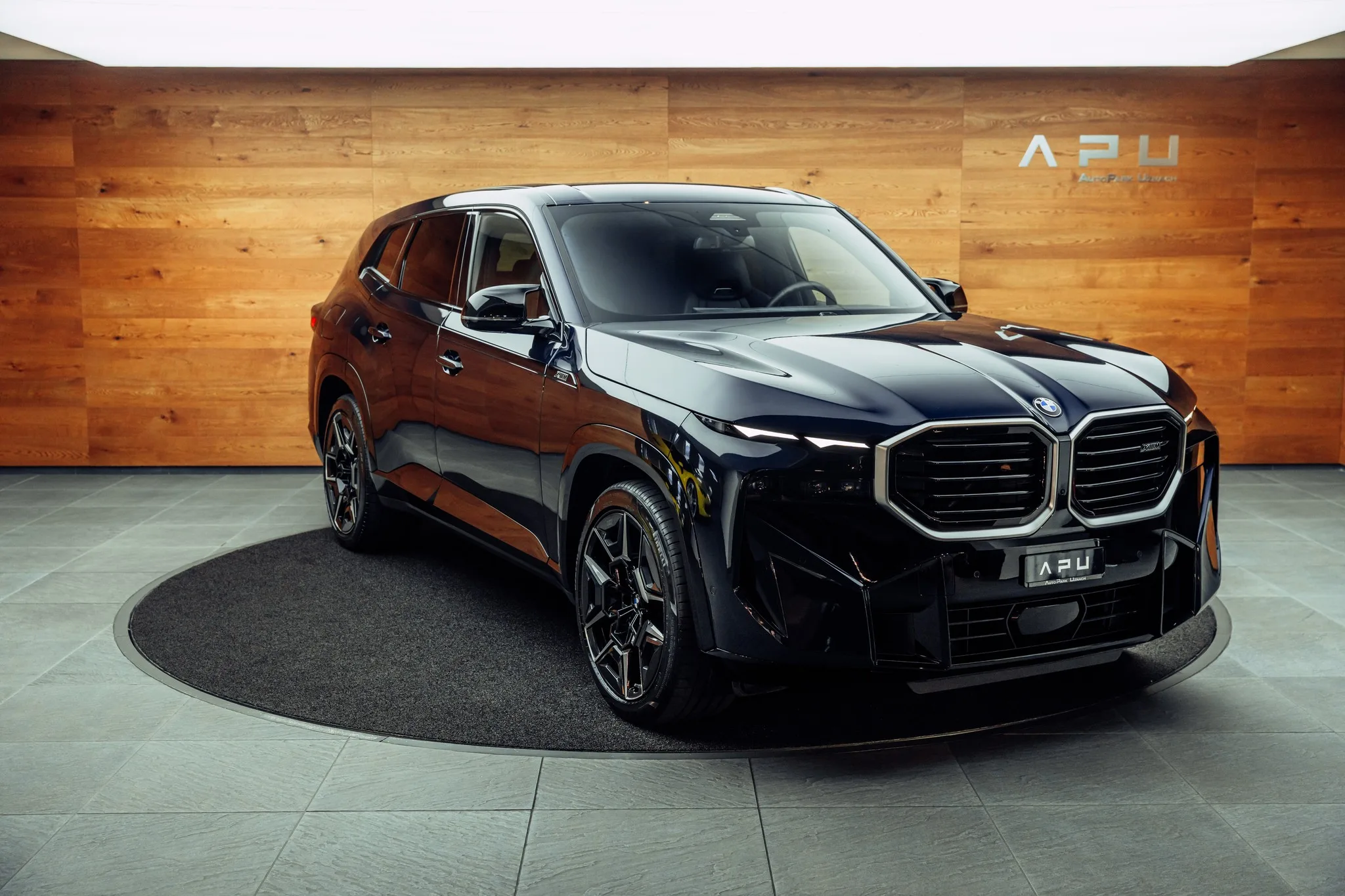 2025 BMW XM 50e angeboten von einem Fachhändler in Uznach, Schweiz, Hauptfoto