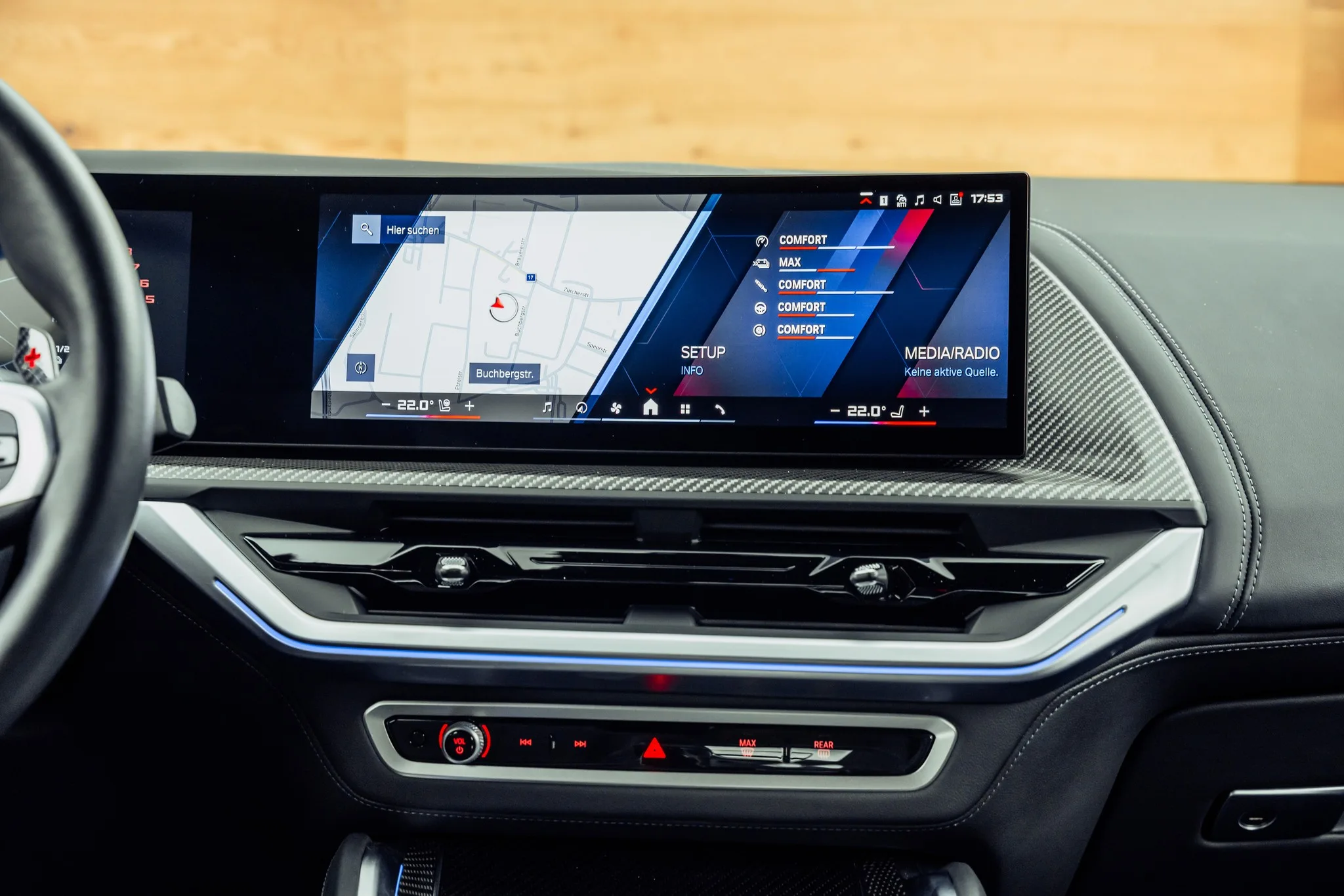 2025 BMW XM 50e, 13/22