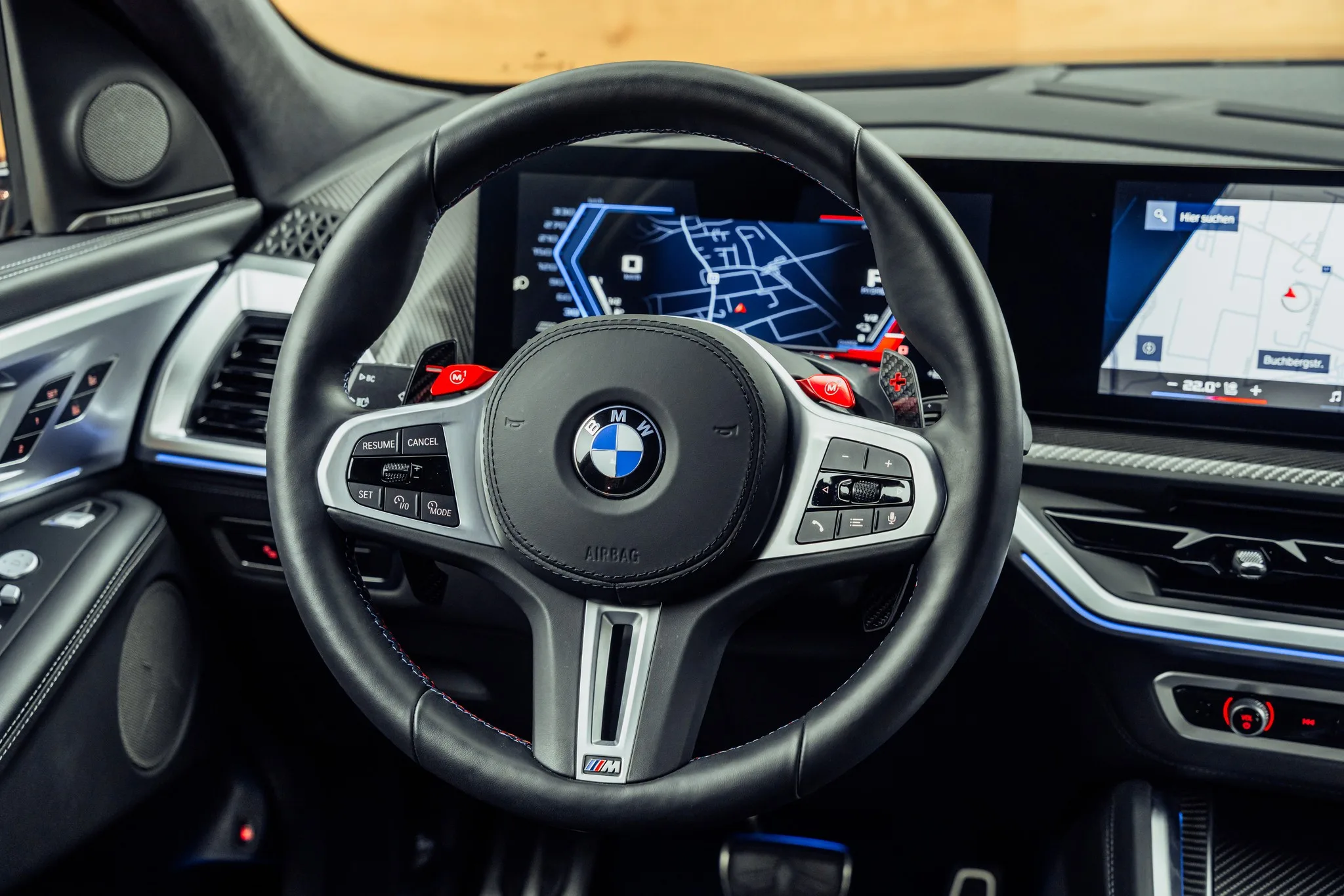 2025 BMW XM 50e, 16/22