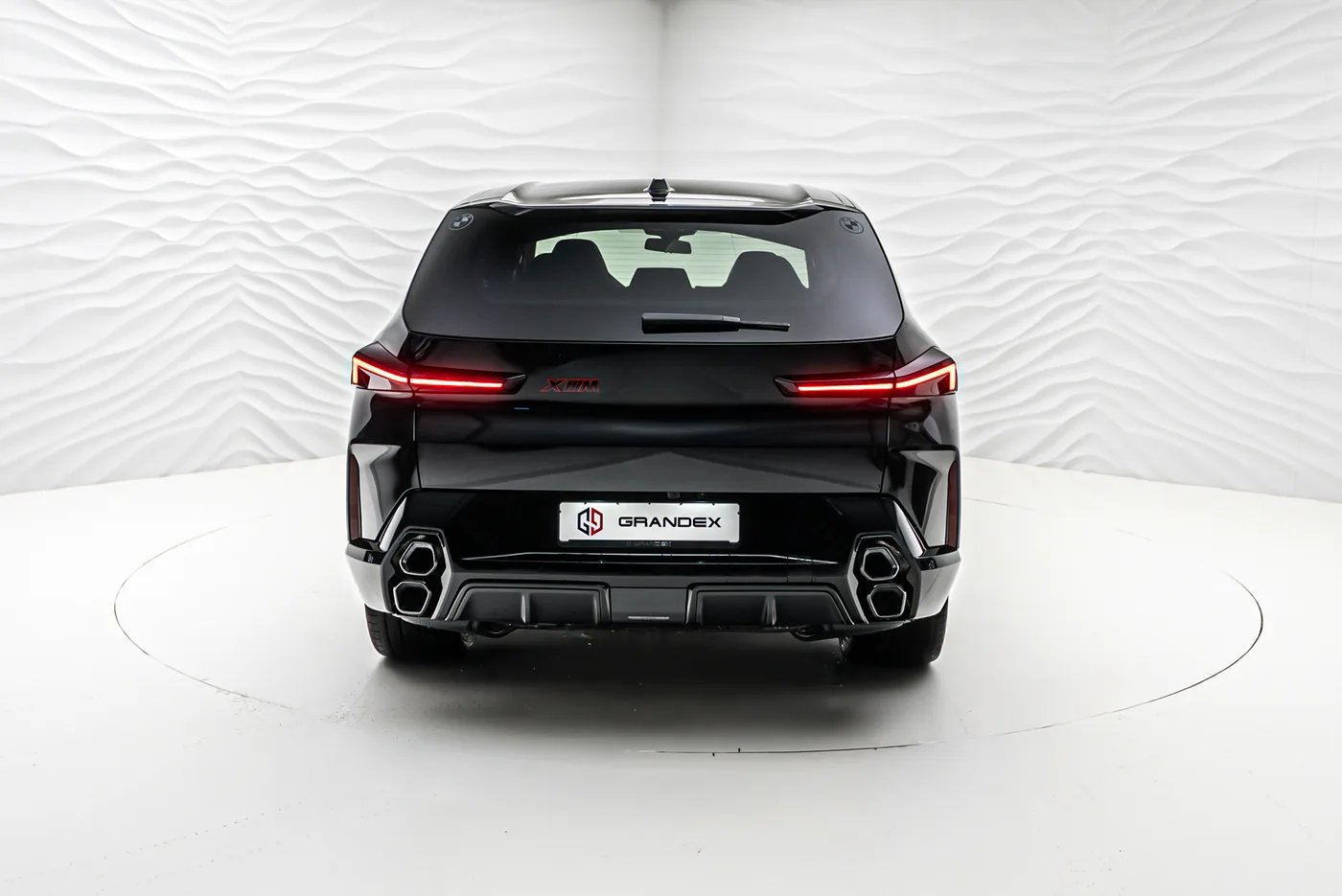 2025 BMW XM Label offered by a specialist dealer in Sengenthal, Germany, photo 5 of 10