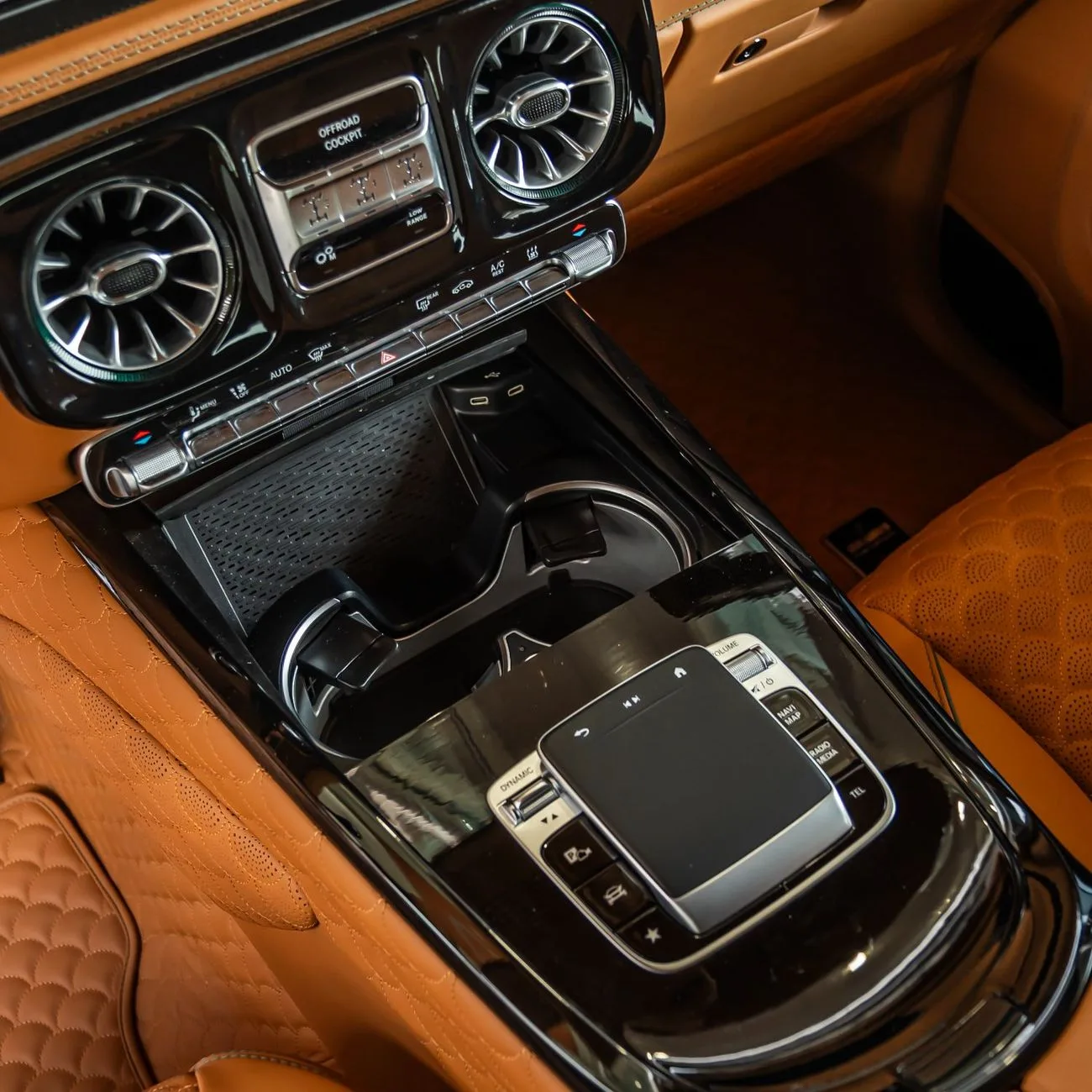 2025 Brabus G 800 angeboten von einem Fachhändler in Dubai, Vereinigte Arabische Emirate, Foto 12 von 23