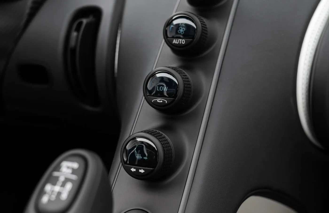 2025 Bugatti W16 Mistral offered by a specialist dealer in Dubai, United Arab Emirates, photo 9 of 10