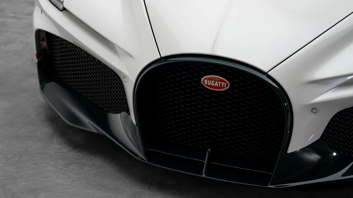 2025 Bugatti W16 Mistral, 8/30