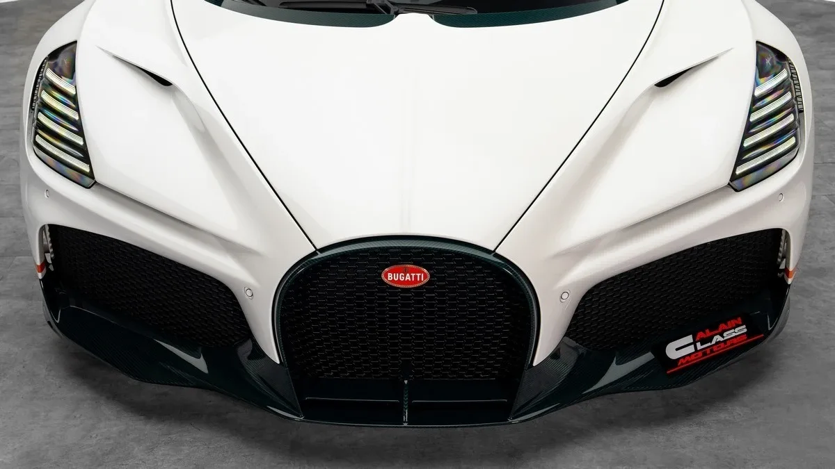 2025 Bugatti W16 Mistral, 11/30