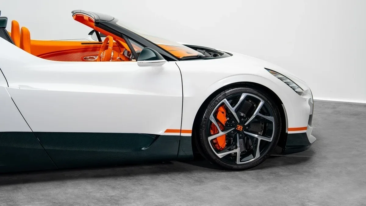 2025 Bugatti W16 Mistral, 16/30