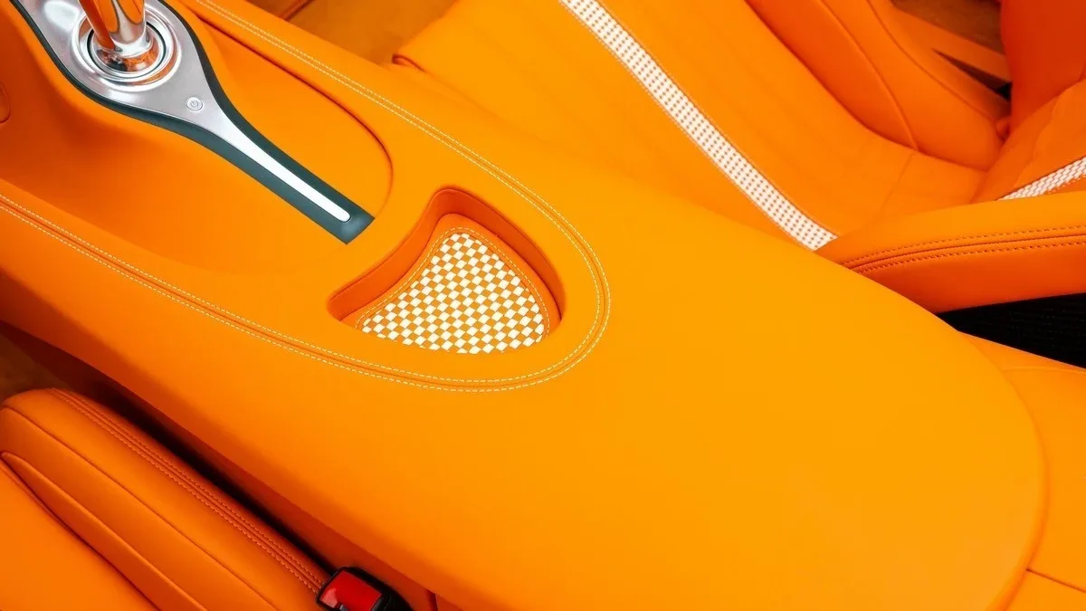 2025 Bugatti W16 Mistral, 29/30
