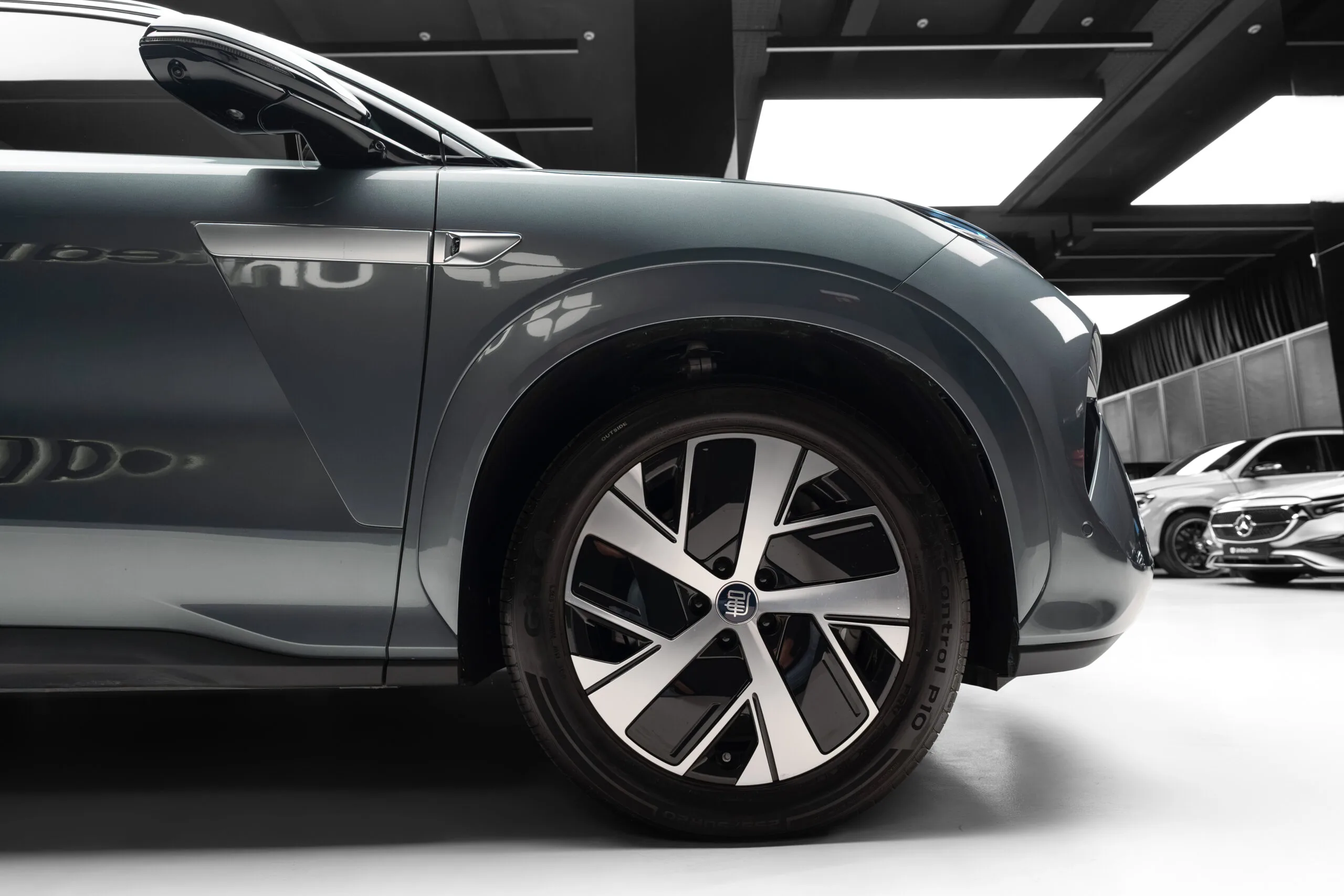 2025 BYD Tang L DM-p, 5/30