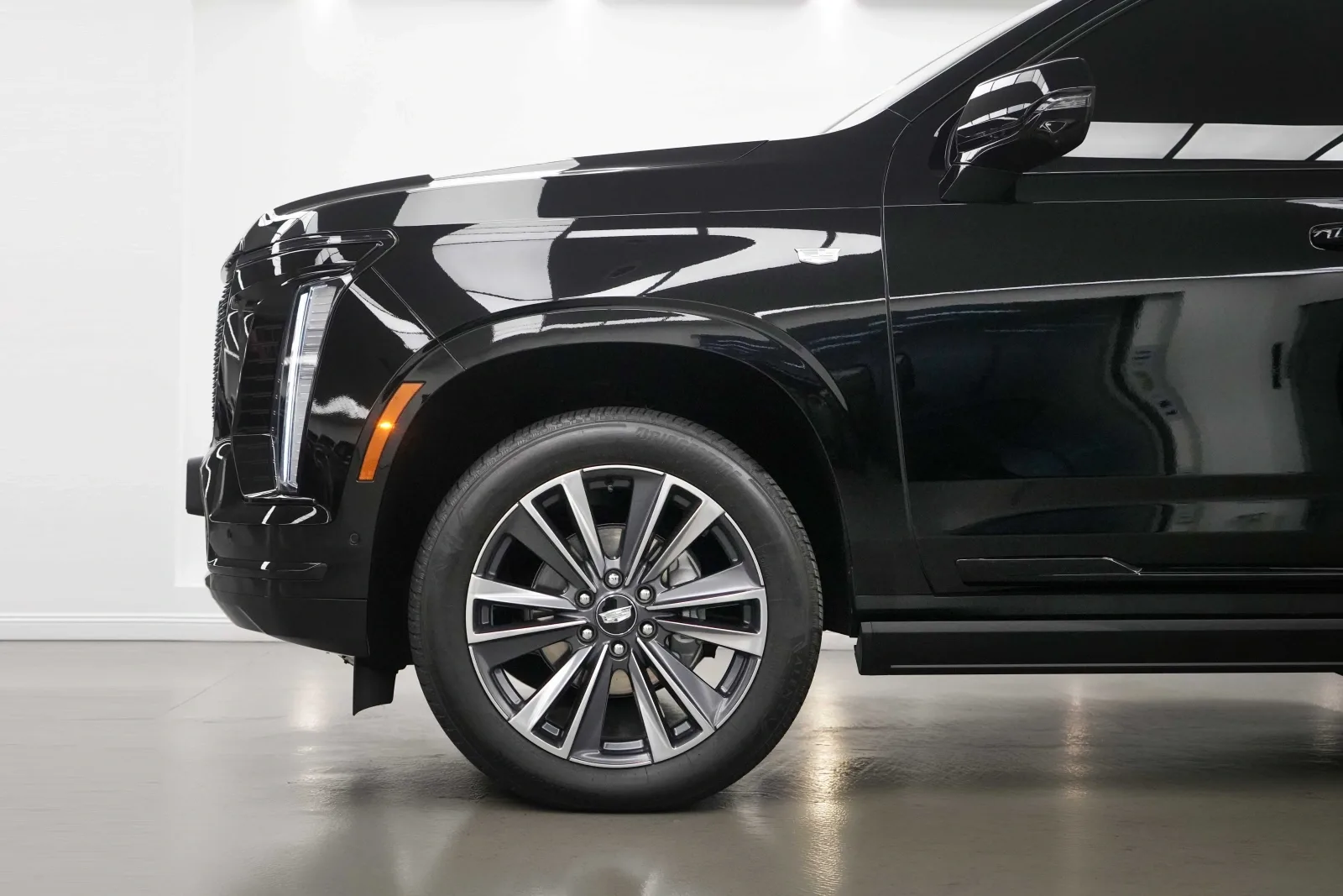 2025 Cadillac Escalade 600 Sport, 6/16