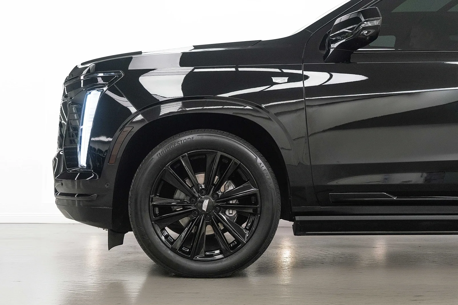 2025 Cadillac Escalade 600 Sport, 6/16