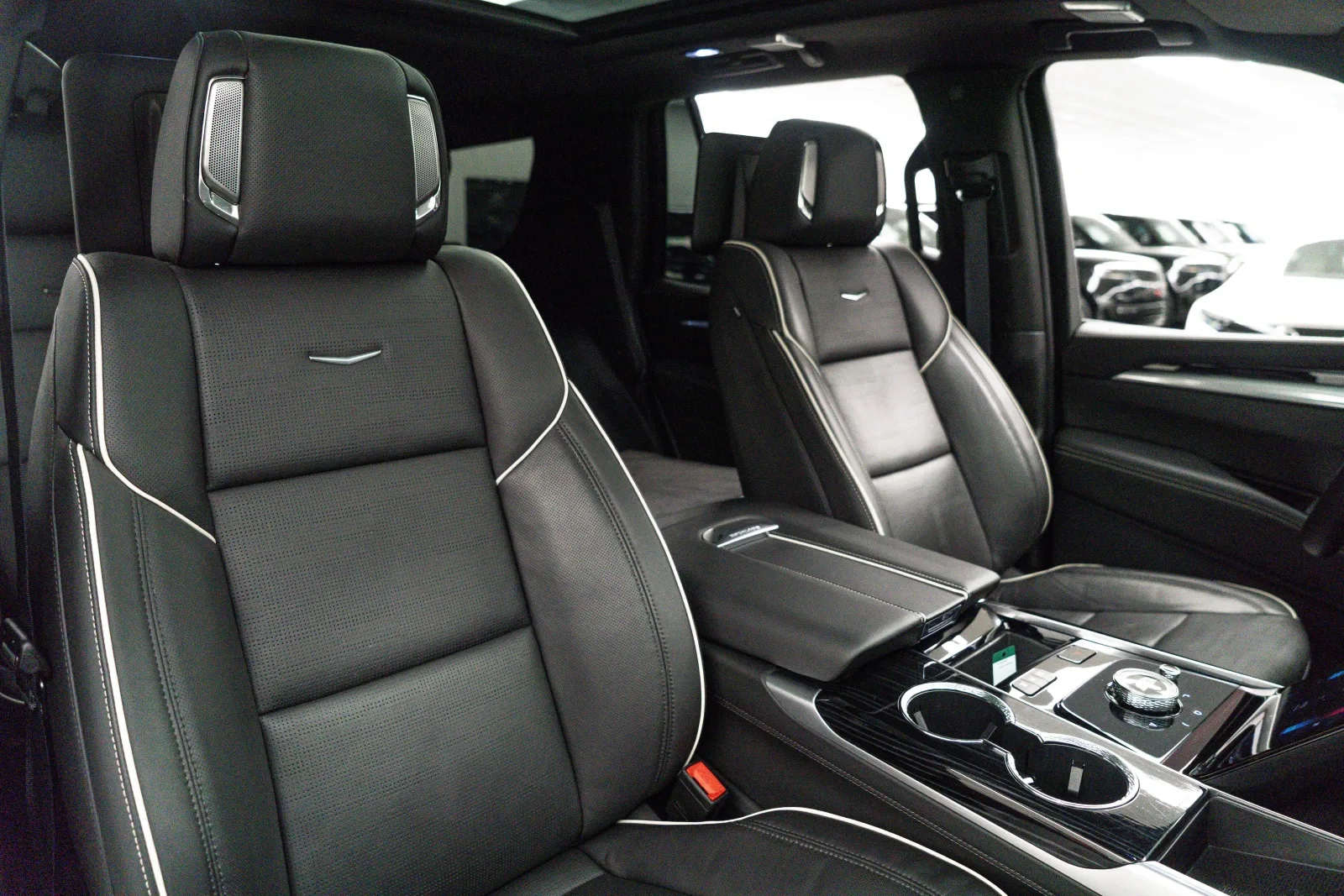 2025 Cadillac Escalade 600 Sport, 12/16