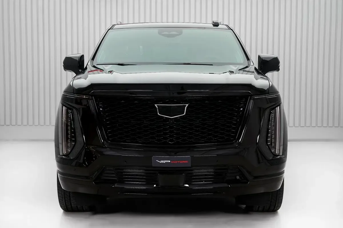 2025 Cadillac Escalade Platinum, 2/12