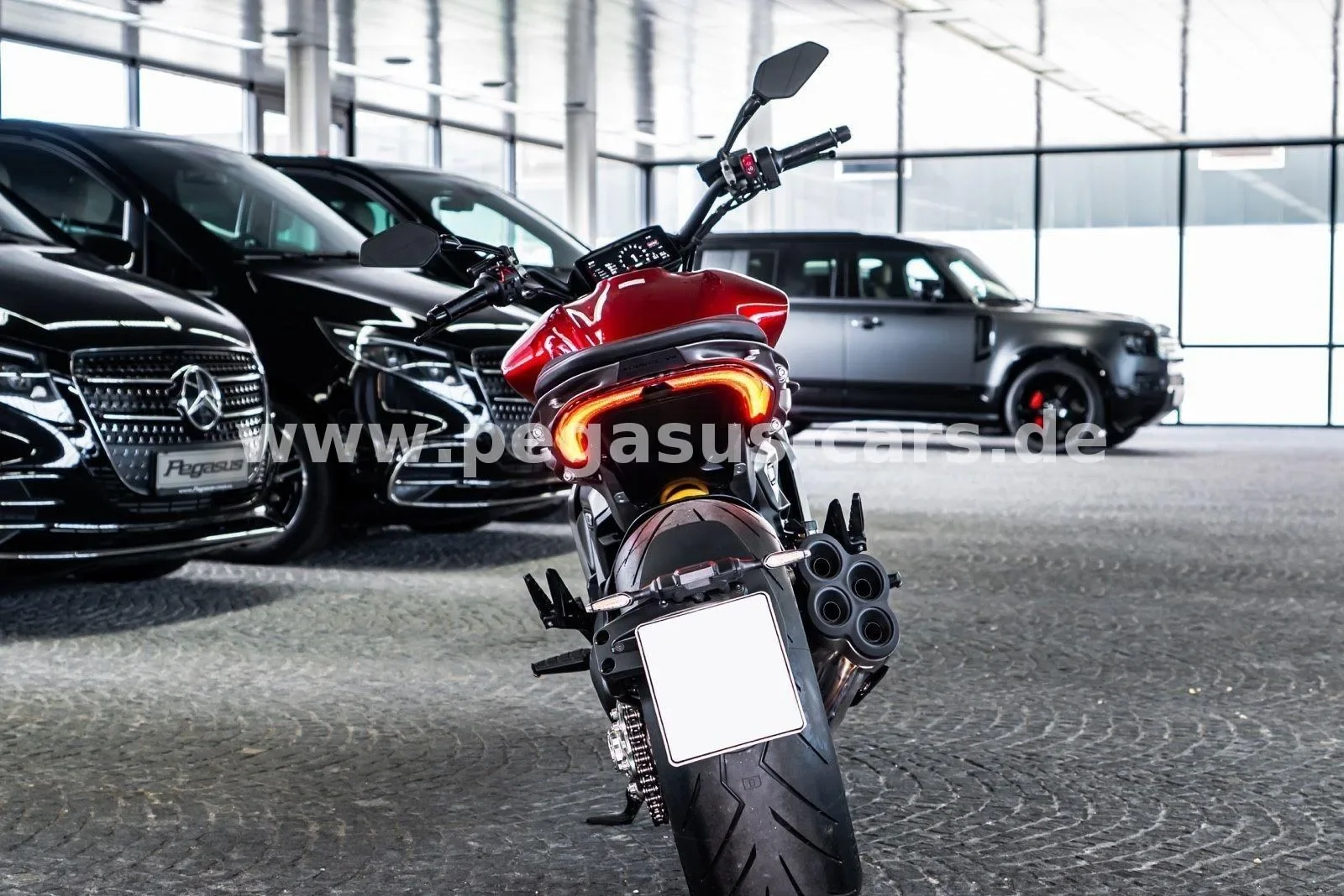 2025 Ducati XDiavel V4, 8/30