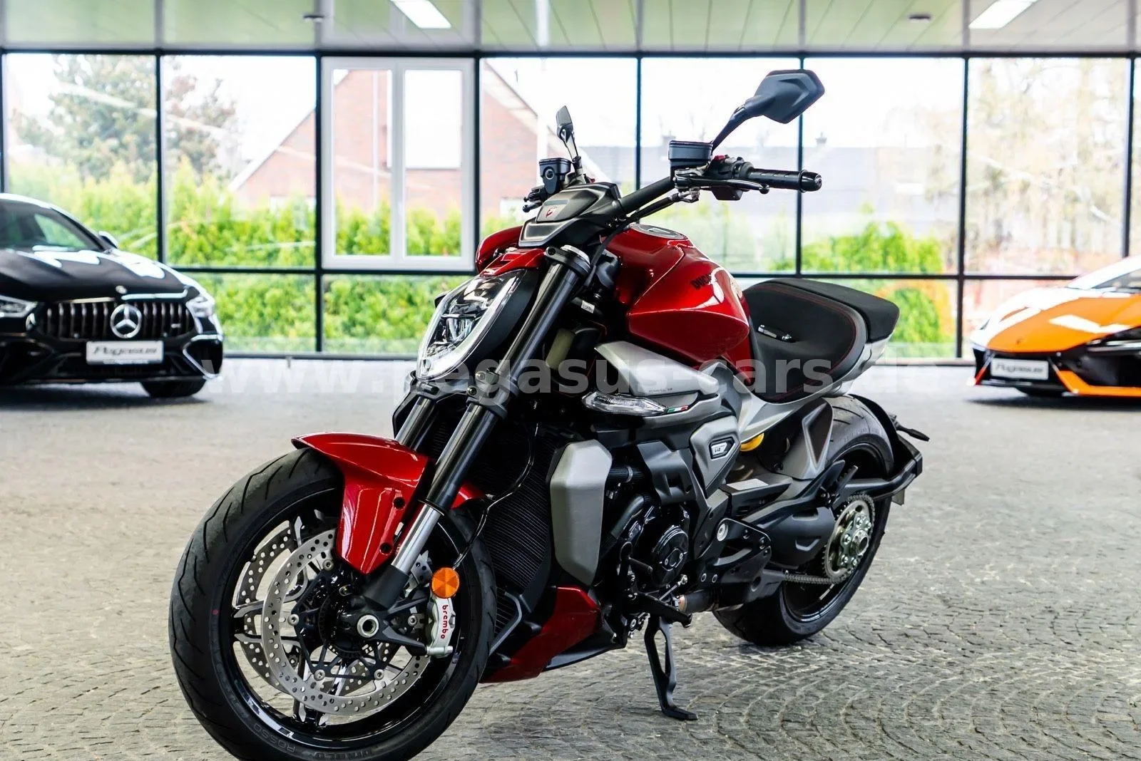 2025 Ducati XDiavel V4, 10/30