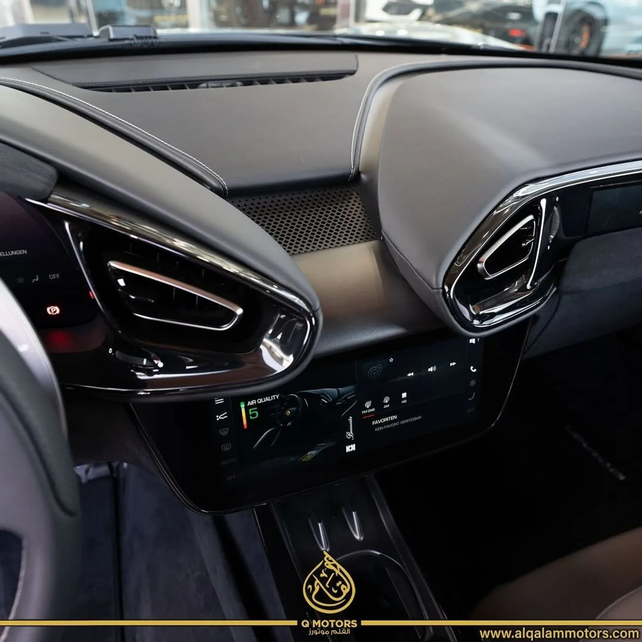 2025 Ferrari 12Cilindri angeboten von einem Fachhändler in Dubai, Vereinigte Arabische Emirate, Foto 10 von 18