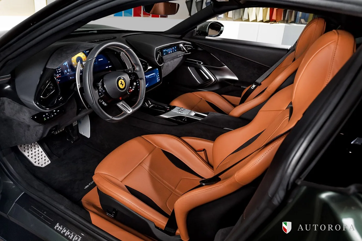 2025 Ferrari 12Cilindri angeboten von einem offiziellen Ferrari und Maserati-Vertragshändler in Stockholm, Schweden, Foto 6 von 10