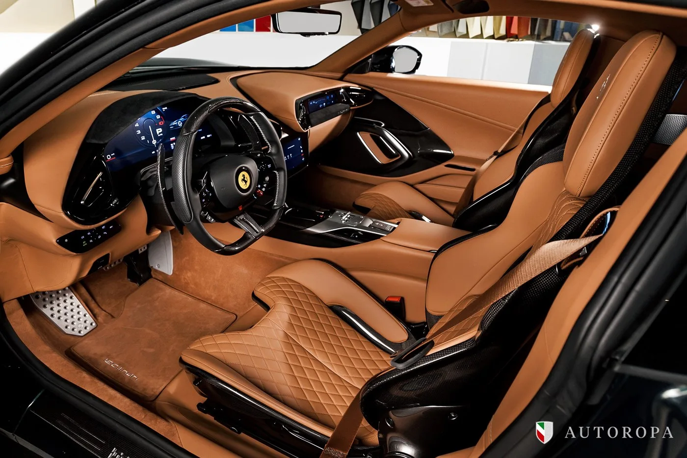 2025 Ferrari 12Cilindri angeboten von einem offiziellen Ferrari und Maserati-Vertragshändler in Stockholm, Schweden, Foto 6 von 10