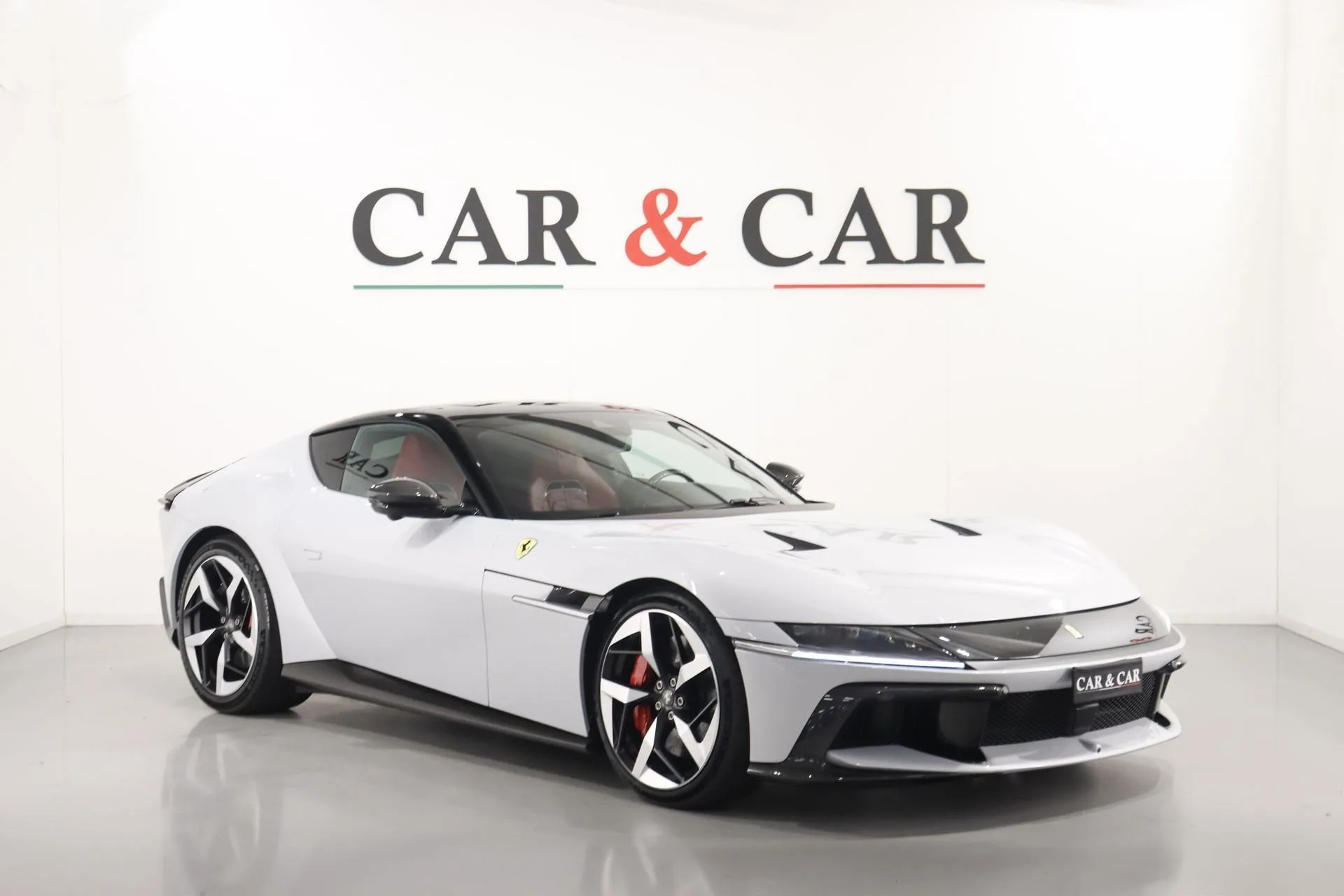 2025 Ferrari 12Cilindri Atelier offered by a supercar dealer in Zibido San Giacomo, Italy, main photo