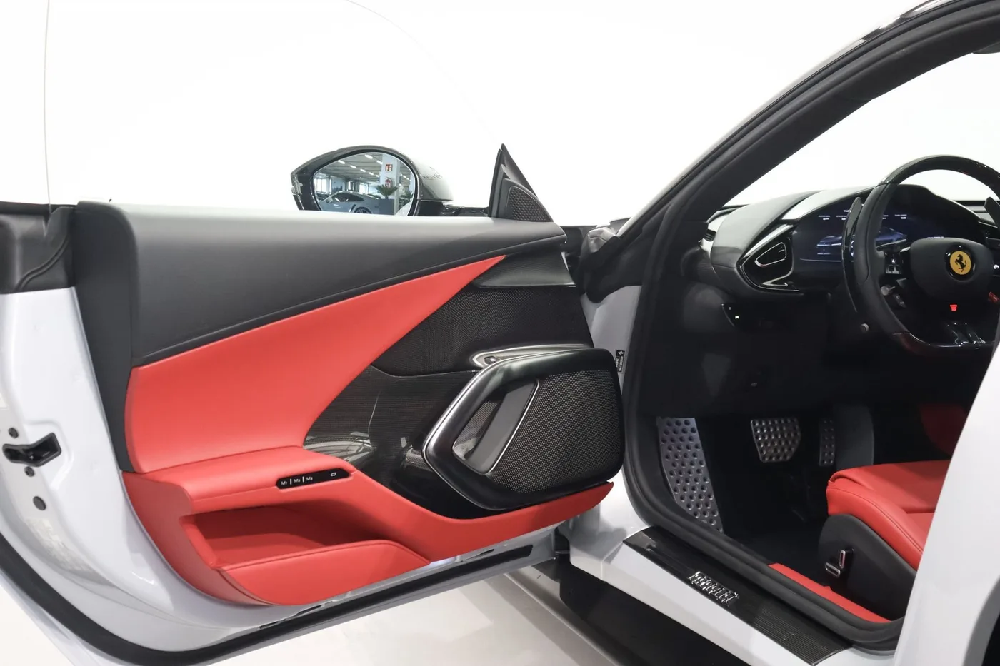 2025 Ferrari 12Cilindri Atelier offered by a supercar dealer in Zibido San Giacomo, Italy, photo 10 of 23
