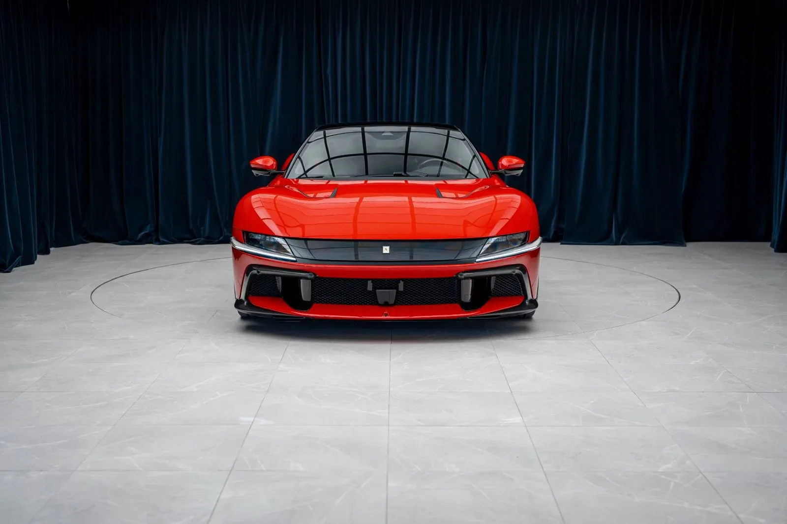 2025 Ferrari 12Cilindri, 8/30