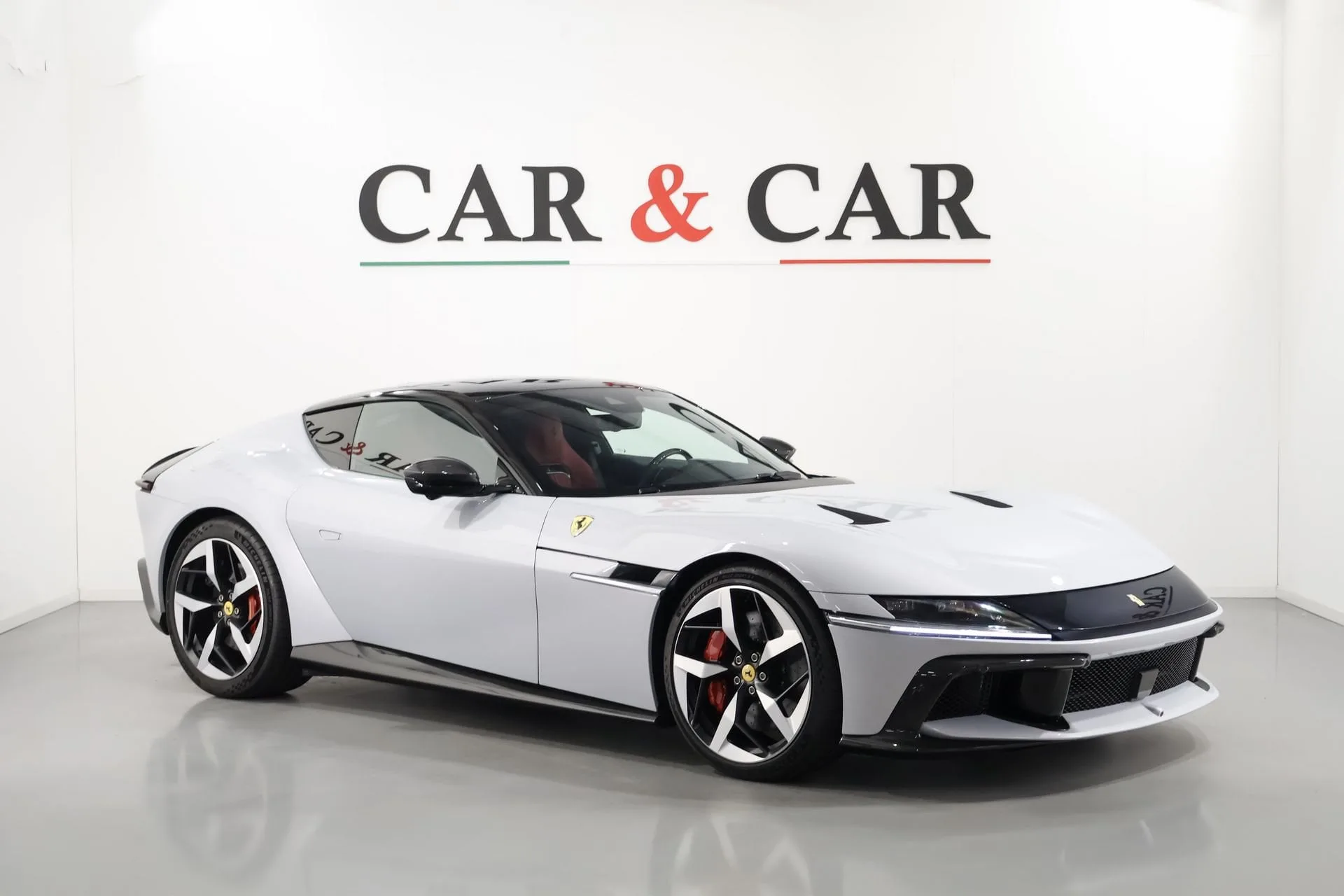 2025 Ferrari 12Cilindri offered by a supercar dealer in Zibido San Giacomo, Italy, main photo