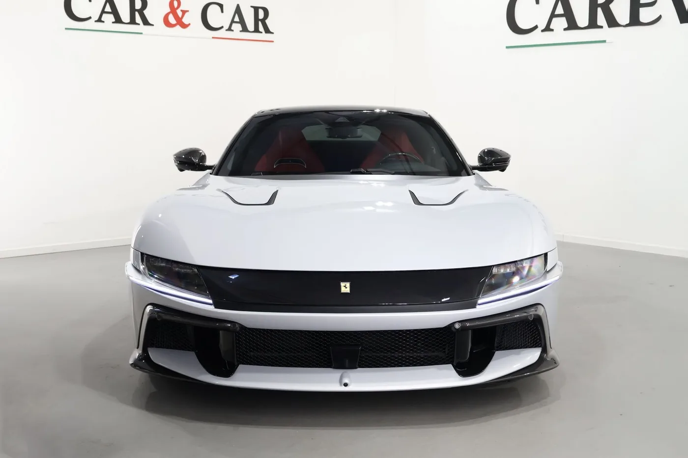 2025 Ferrari 12Cilindri offered by a supercar dealer in Zibido San Giacomo, Italy, photo 3 of 25