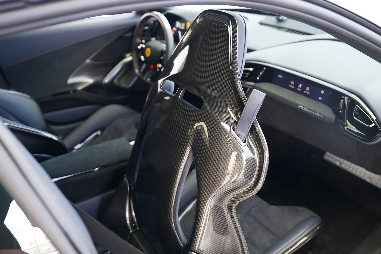 2025 Ferrari 12Cilindri, 17/20