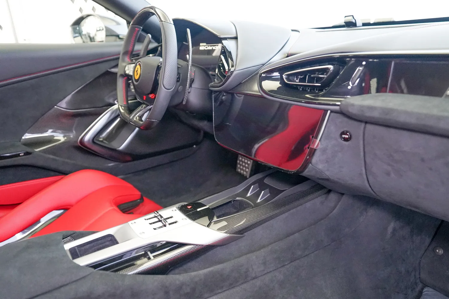 2025 Ferrari 12Cilindri, 18/20