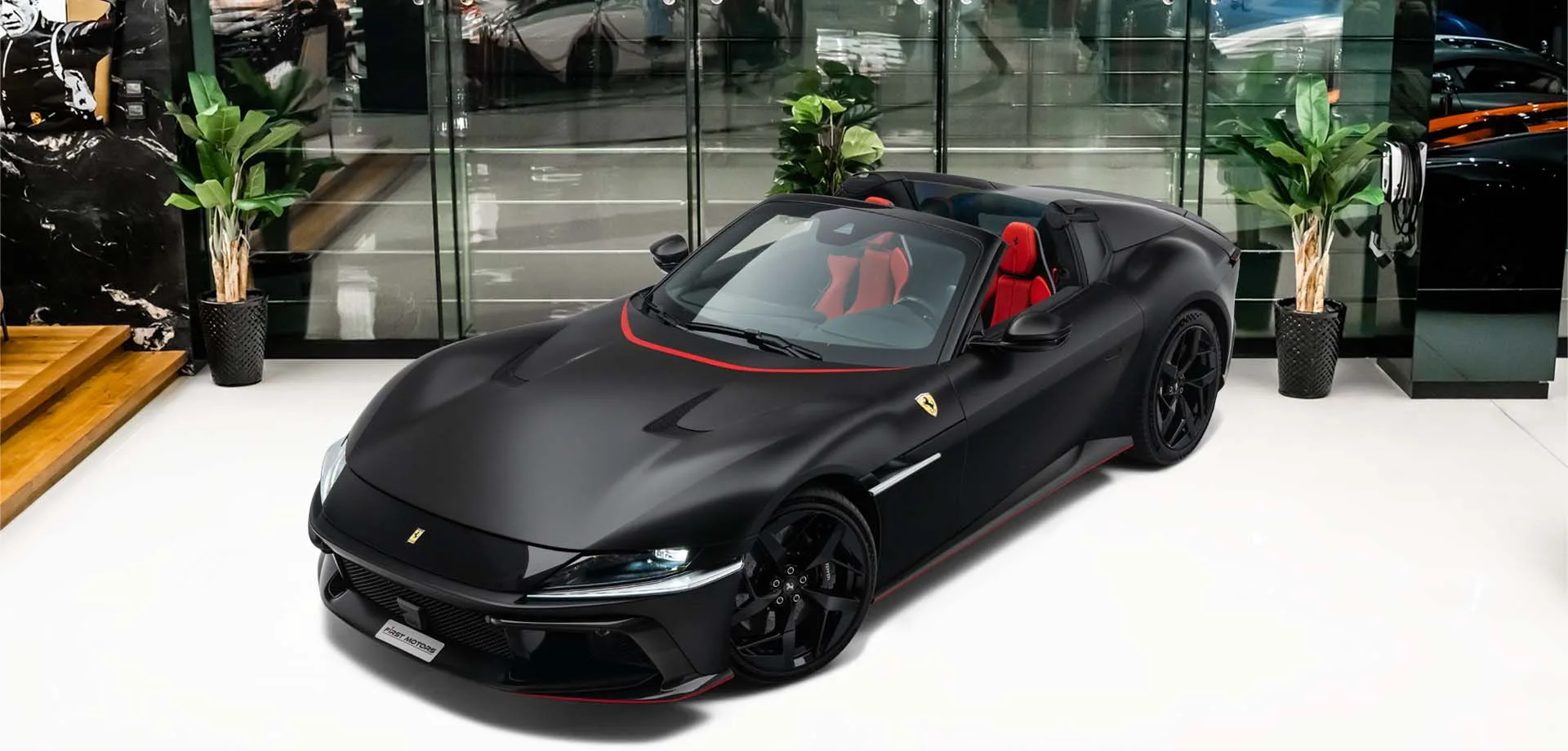 2025 Ferrari 12Cilindri angeboten von einem Fachhändler in Dubai, Vereinigte Arabische Emirate, Hauptfoto