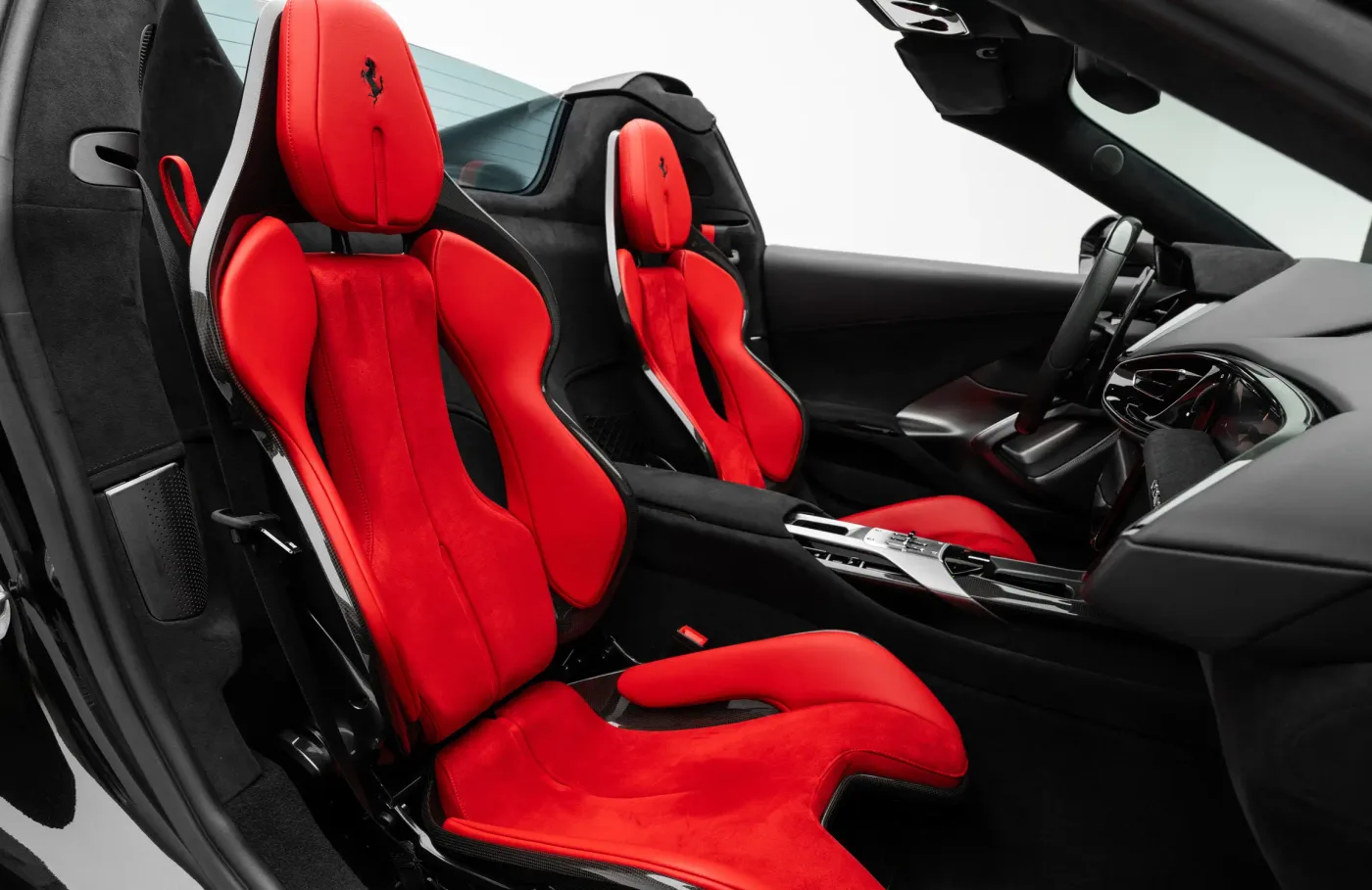 2025 Ferrari 12Cilindri offered by a specialist dealer in Dubai, United Arab Emirates, photo 10 of 10